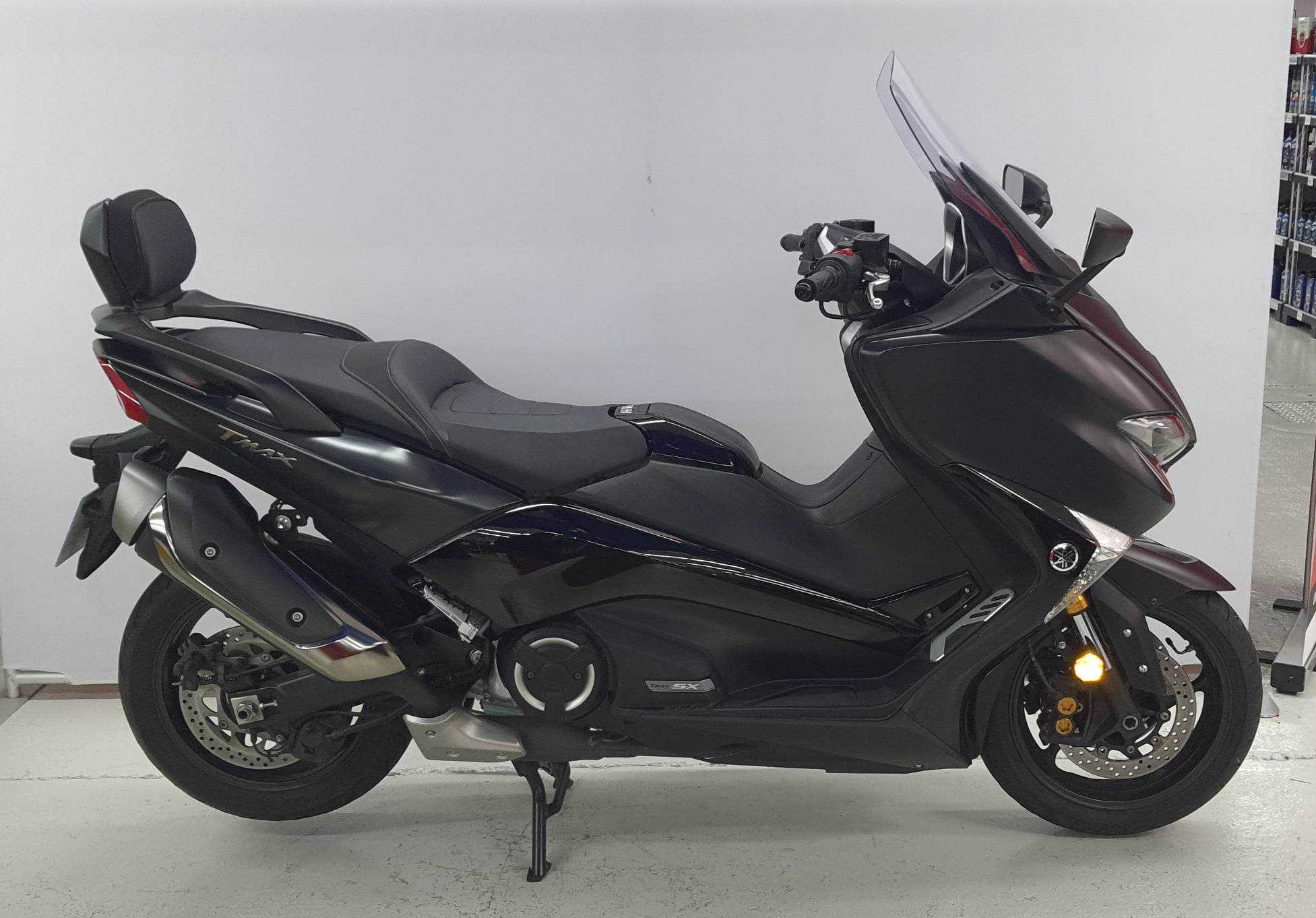 Yamaha XP 530 T-Max SX 2018 HD vue gauche