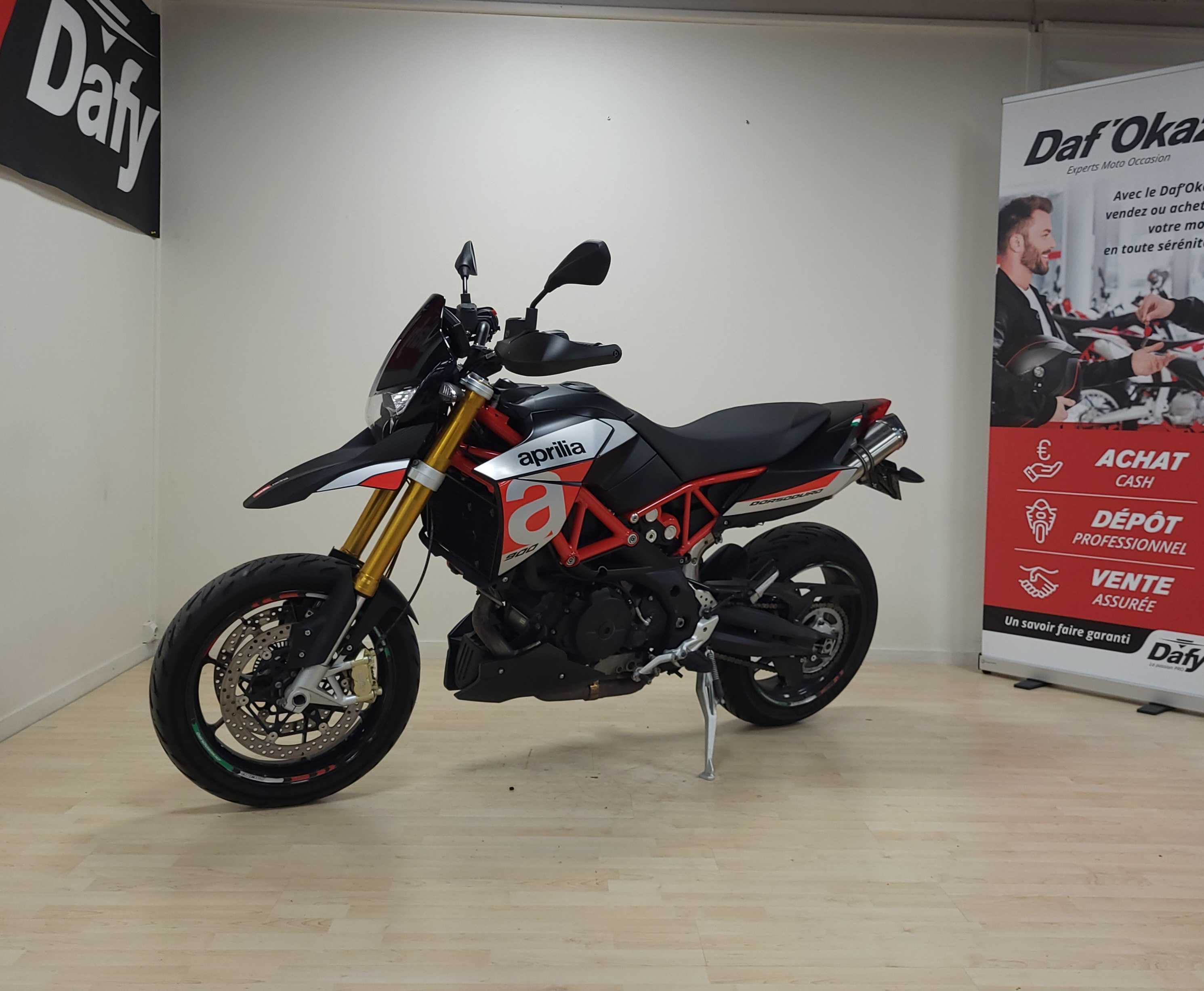 Aprilia SMV 900 Dorsoduro ABS 2019 HD vue arrière