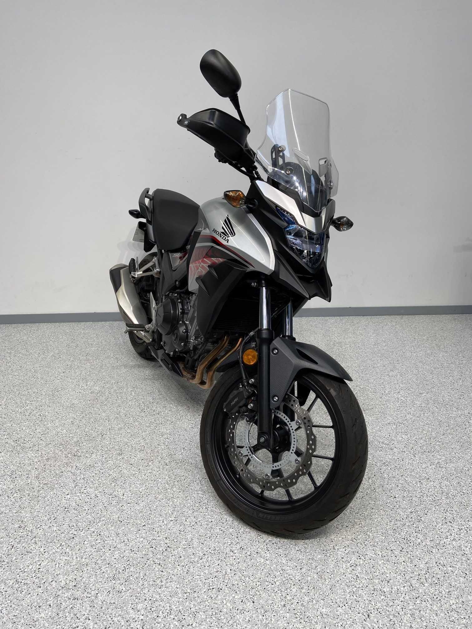 Honda CB 500 X ABS 2018 HD vue 3/4 droite