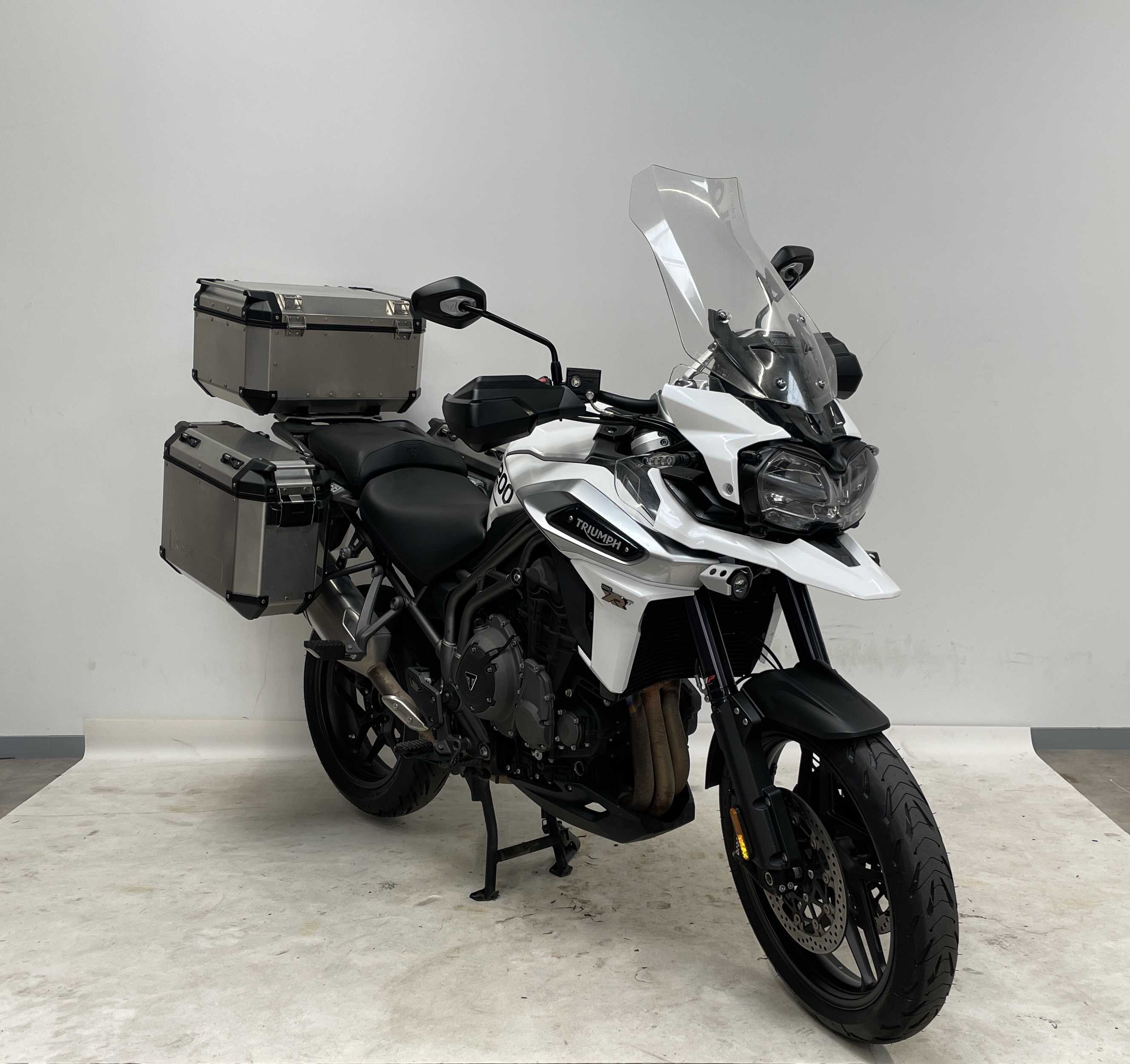 Triumph TIGER 1200 XRT 2019 HD vue 3/4 droite