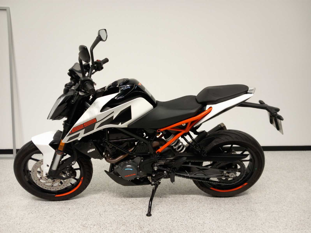 KTM 125 Duke 2018 vue gauche