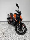 Aperçu KTM 125 Duke 2019 vue 3/4 droite