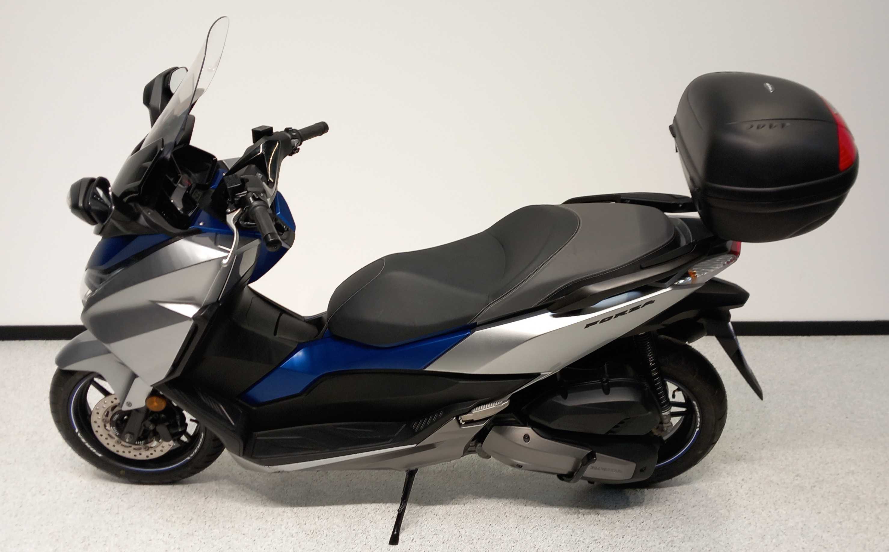 Honda FORZA 125 2017 HD vue gauche