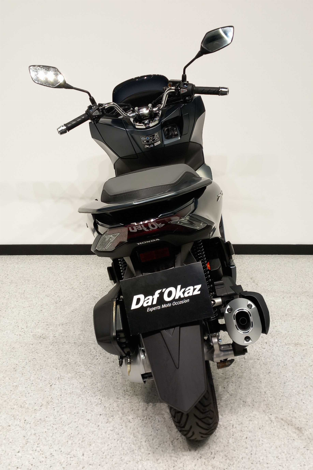 Honda PCX 125 2021 vue arrière
