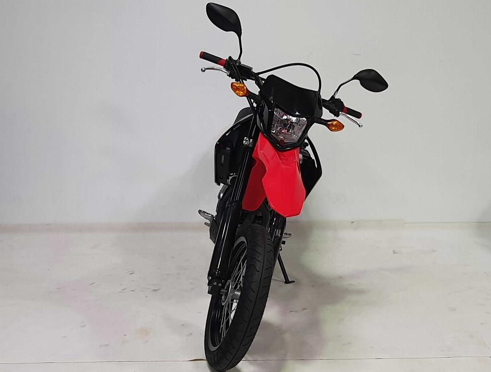 Honda CRF 250 M 2013 vue avant