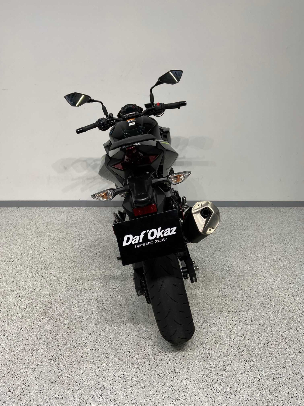 Kawasaki Z 400 2020 vue arrière