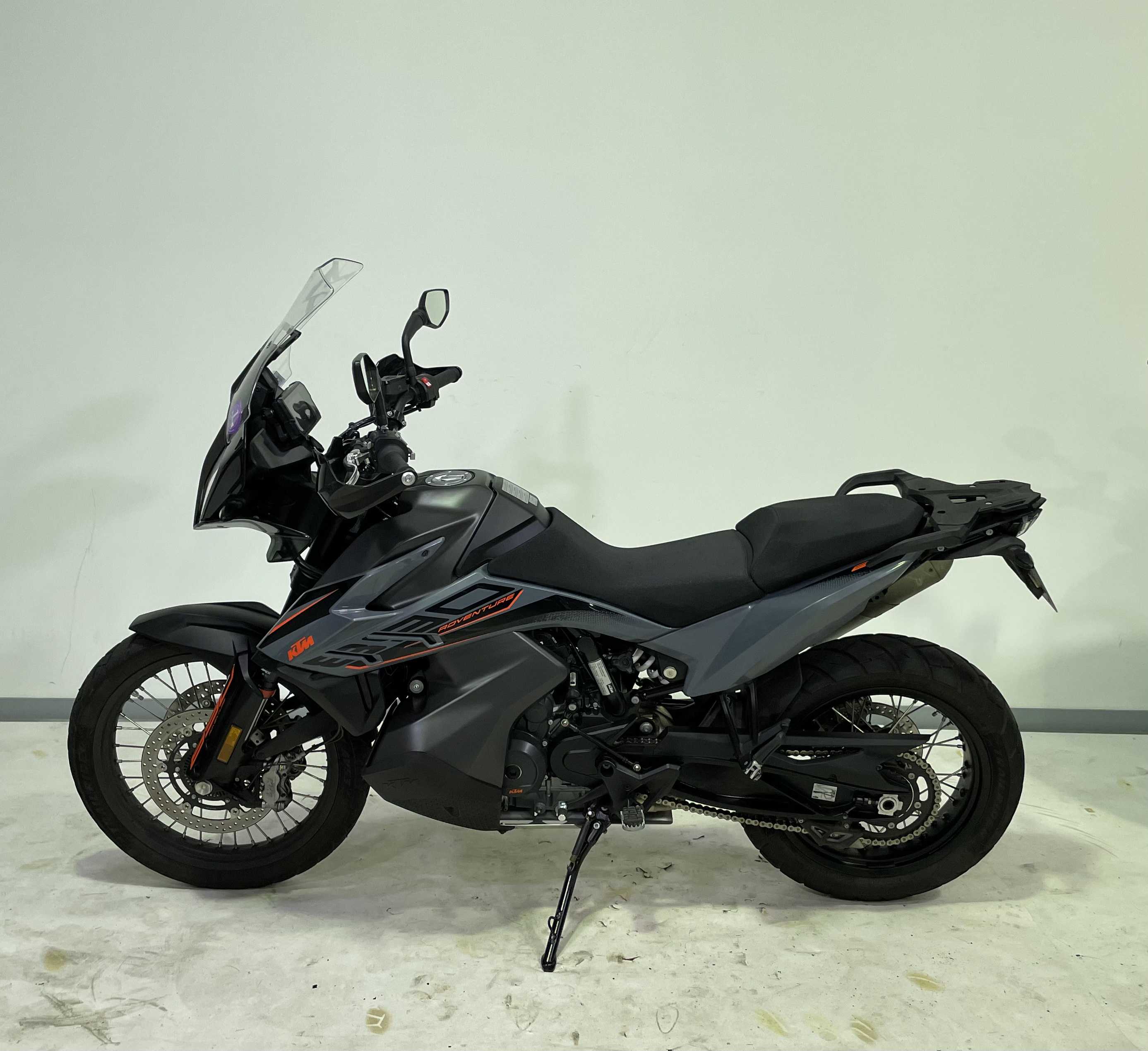 KTM 890 Adventure 2021 HD vue gauche