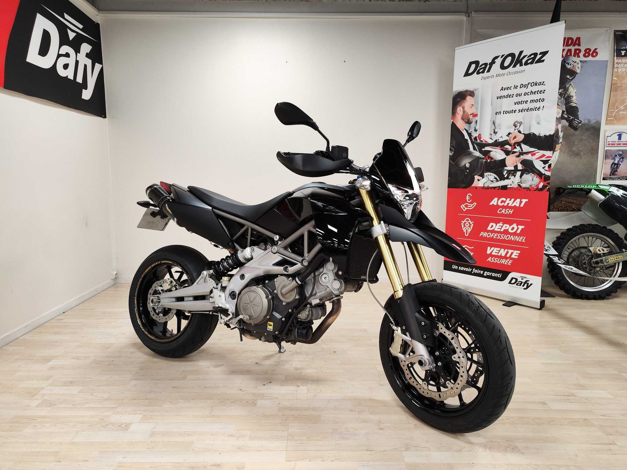 Aprilia Dorsoduro 750 2013 HD vue 3/4 droite