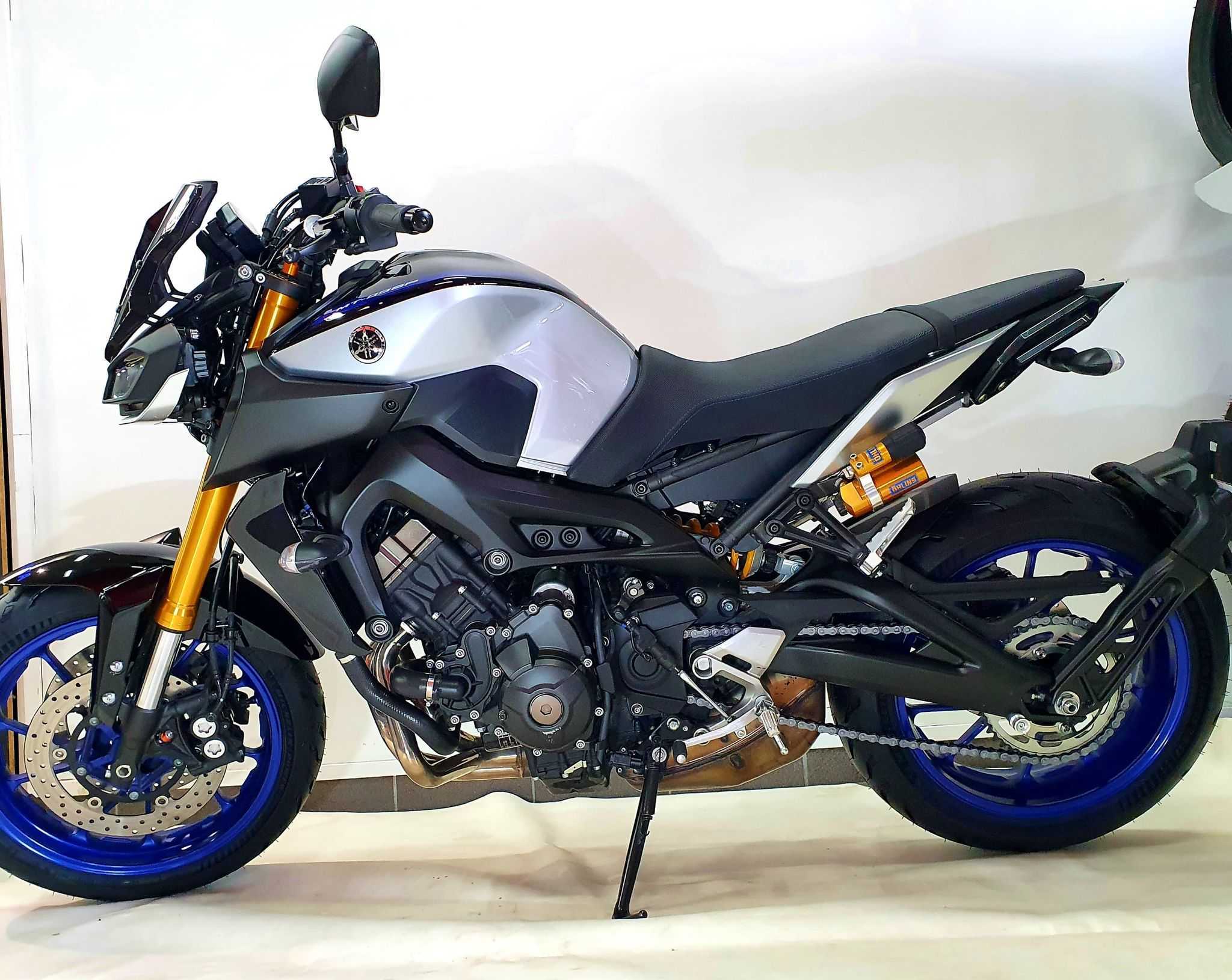 Yamaha MT-09 850 SP 2020 HD vue gauche