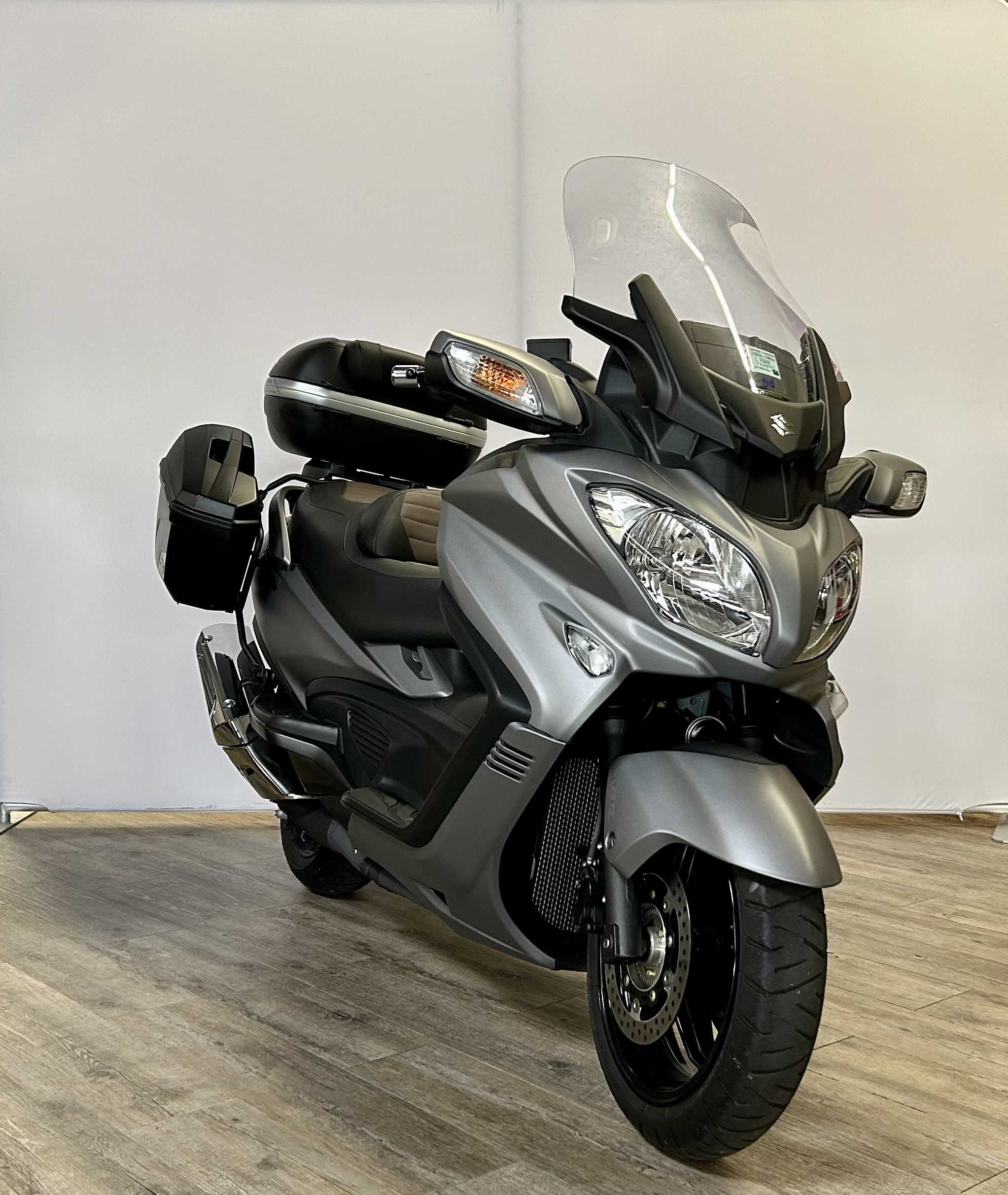 Suzuki AN650 BURGMAN BURGMAN 2019 HD vue 3/4 droite