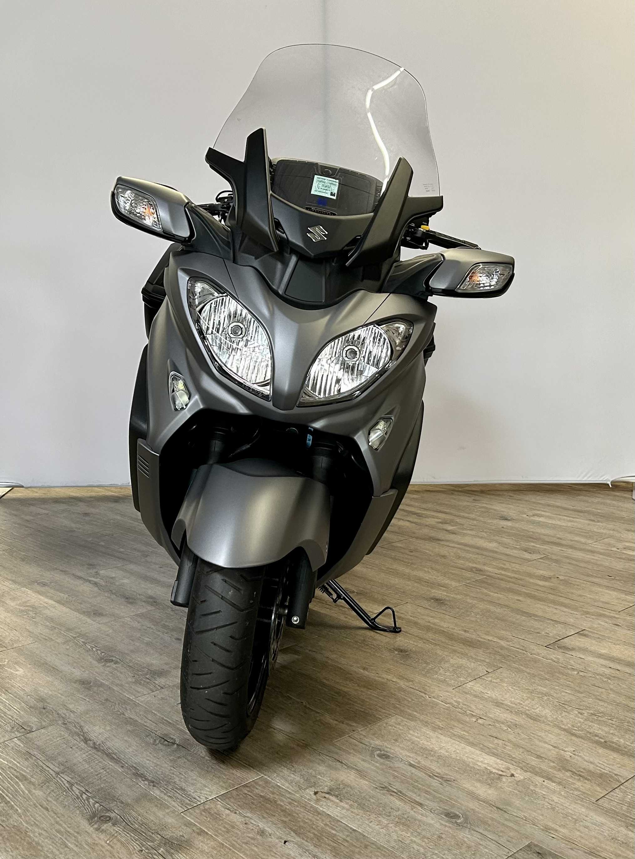 Suzuki AN650 BURGMAN BURGMAN 2019 HD vue avant