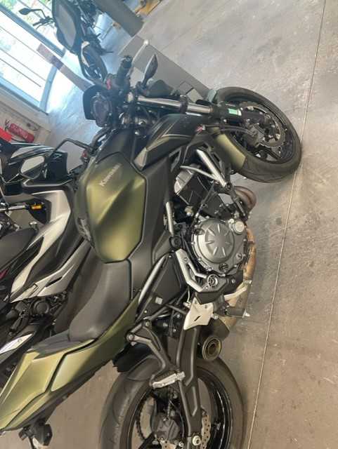 Kawasaki Z 650 Performance 2019 HD vue 3/4 droite