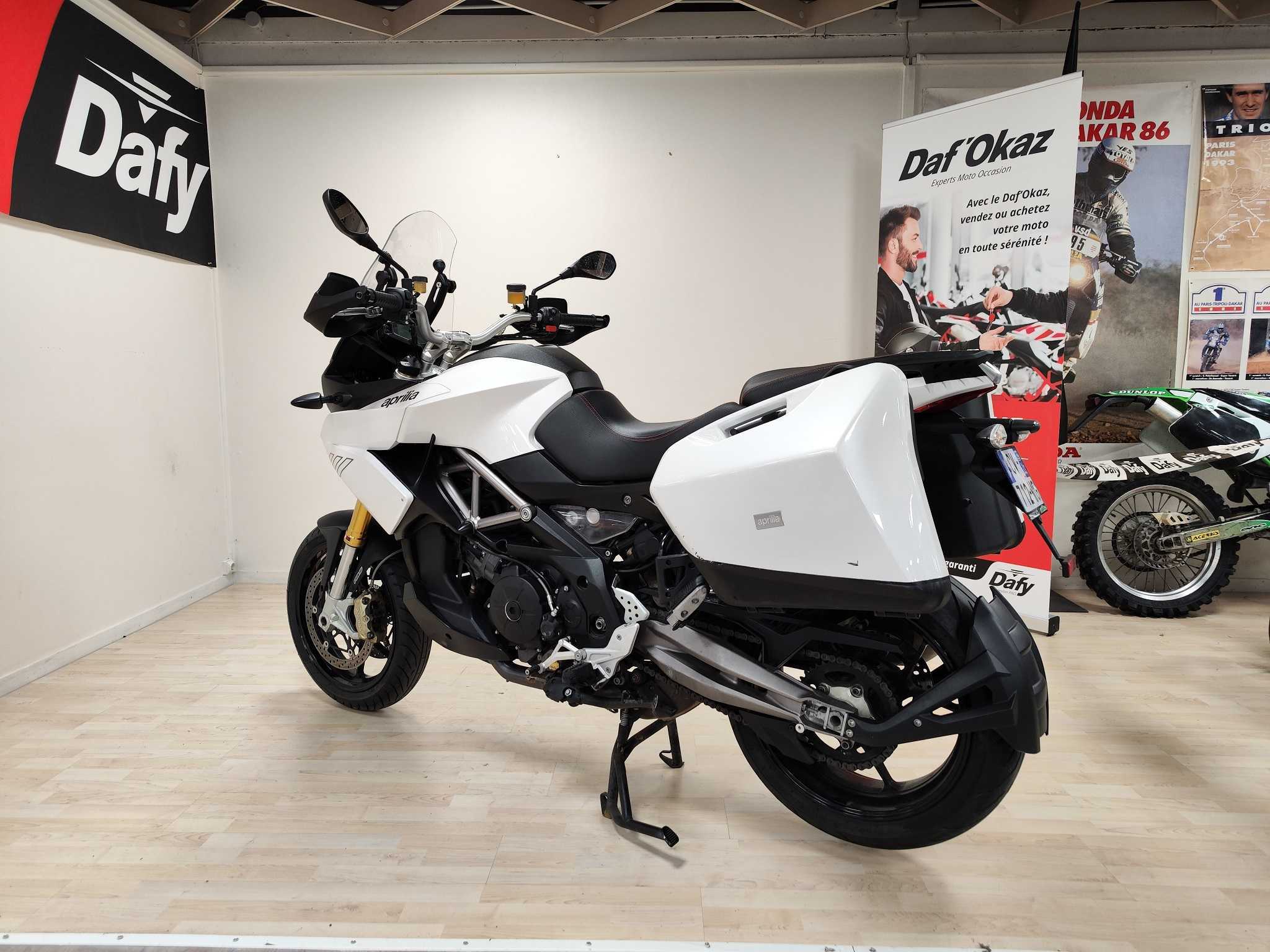 Aprilia Caponord 1200 ABS 2013 HD vue arrière