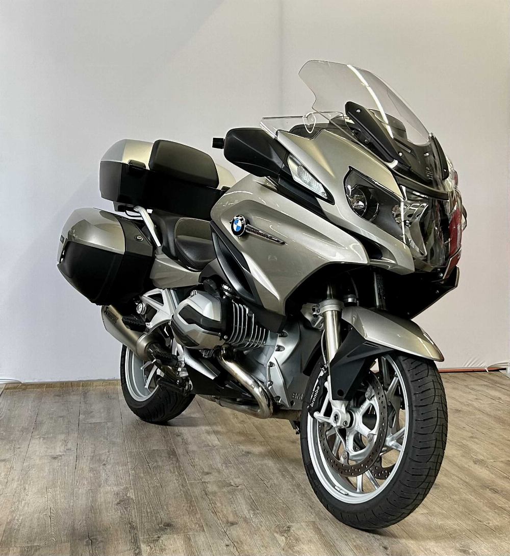 BMW R 1200 RT 2015 vue 3/4 droite