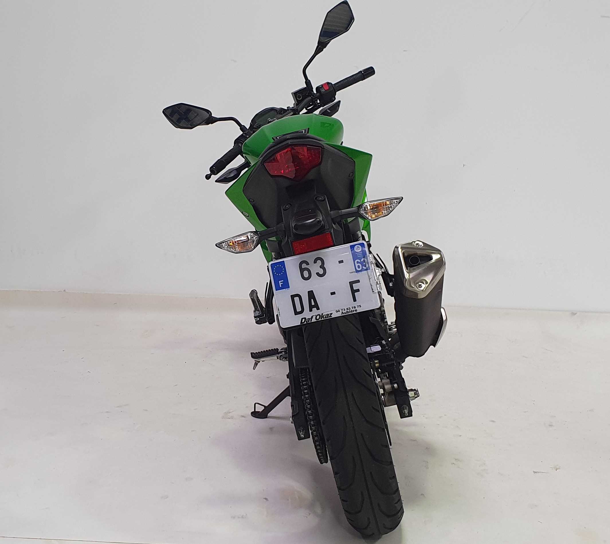 Kawasaki Z 125 2019 HD vue arrière