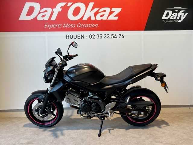 Suzuki SV 650 2017 HD vue gauche