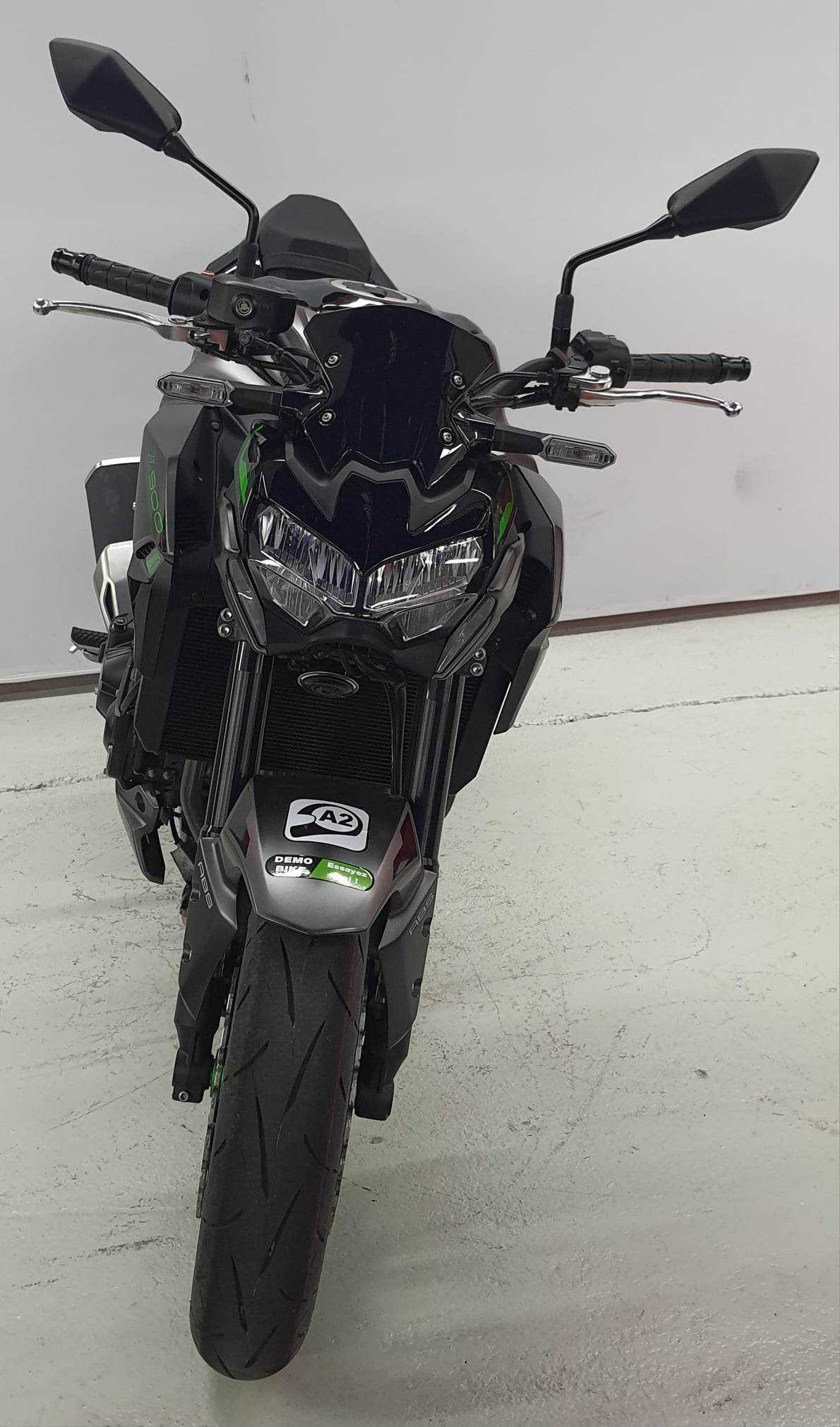 Kawasaki Z 900 2022 HD vue avant