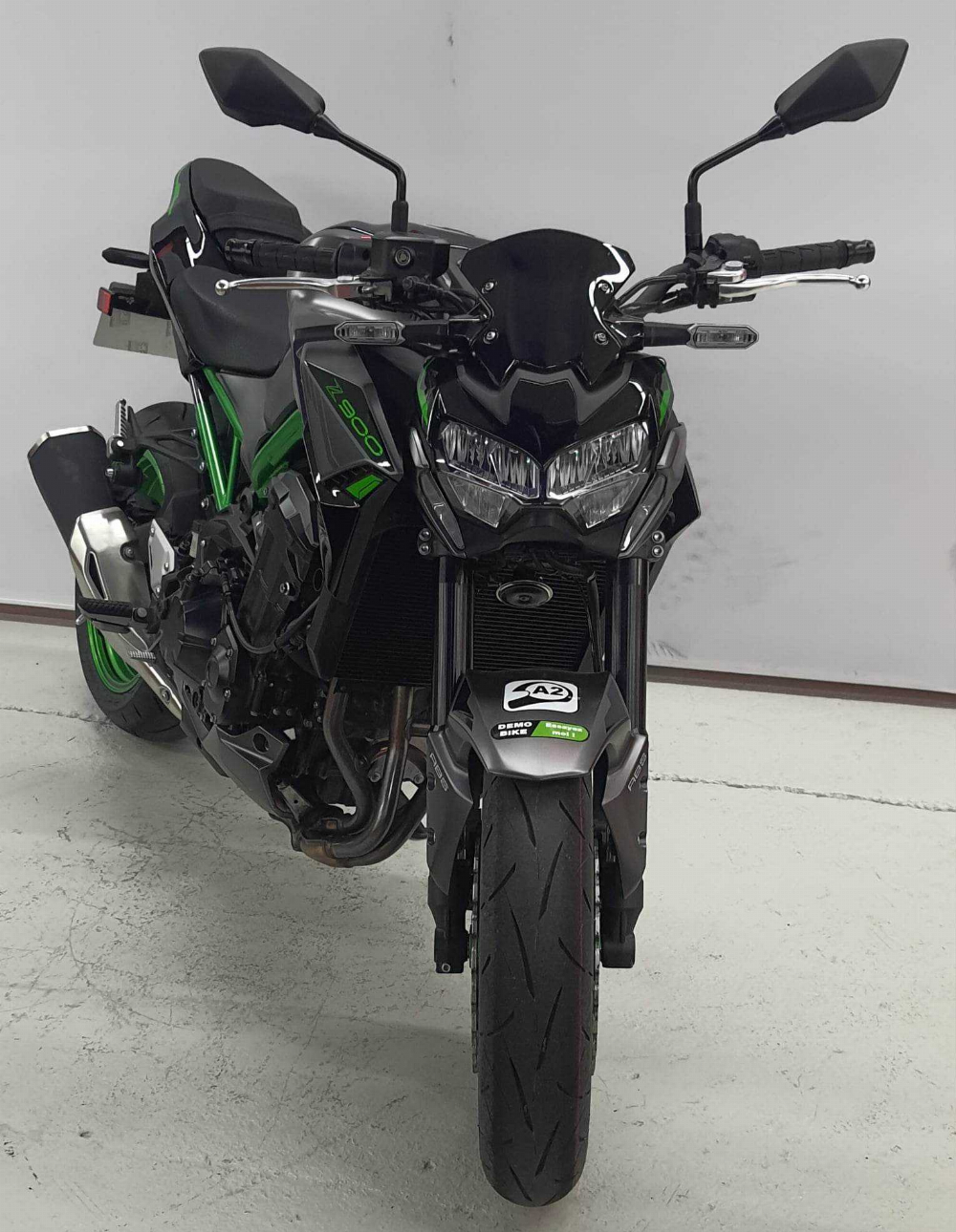 Kawasaki Z 900 2022 vue 3/4 droite