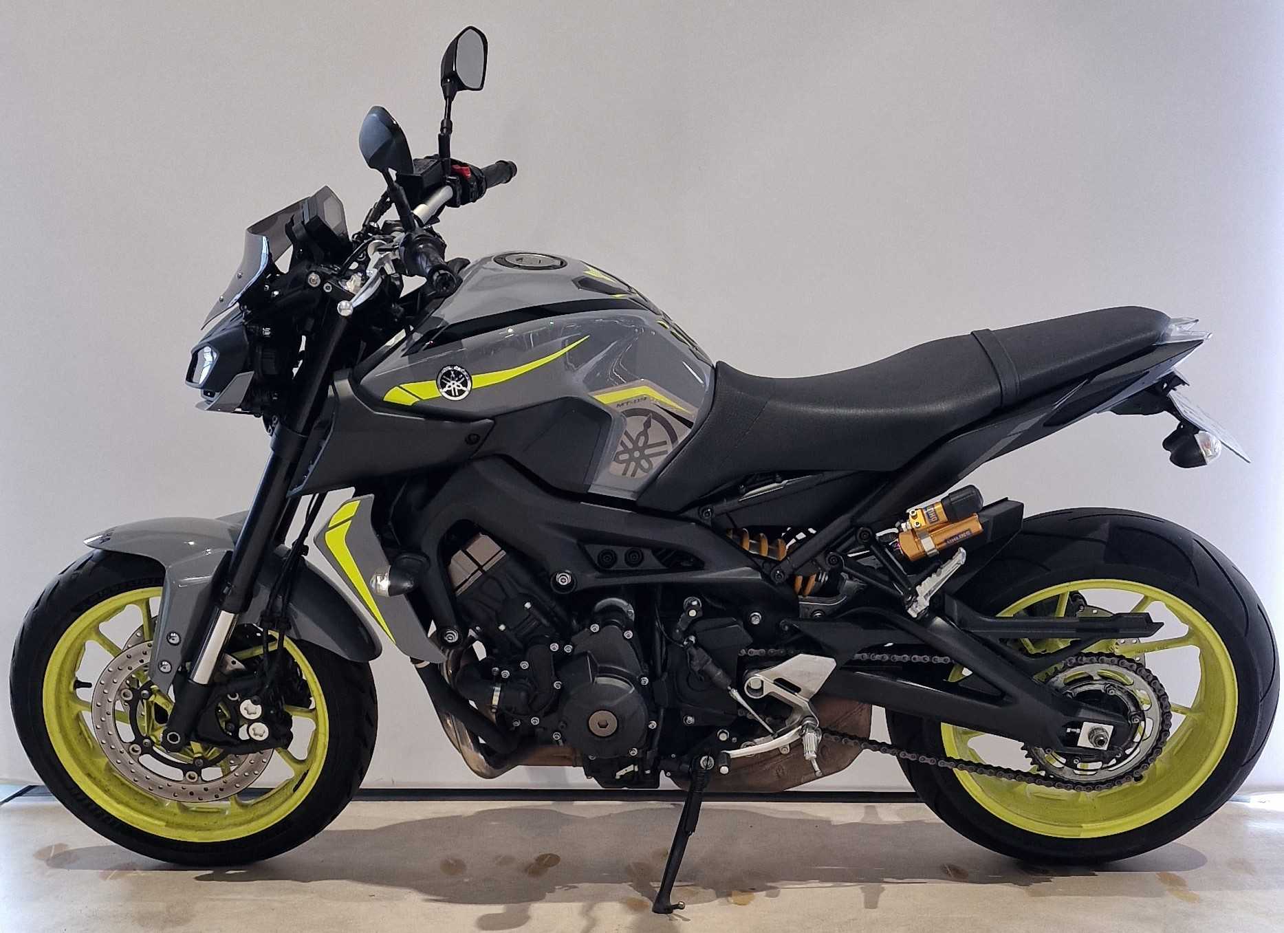 Yamaha MT-09 850 ABS 2017 HD vue gauche