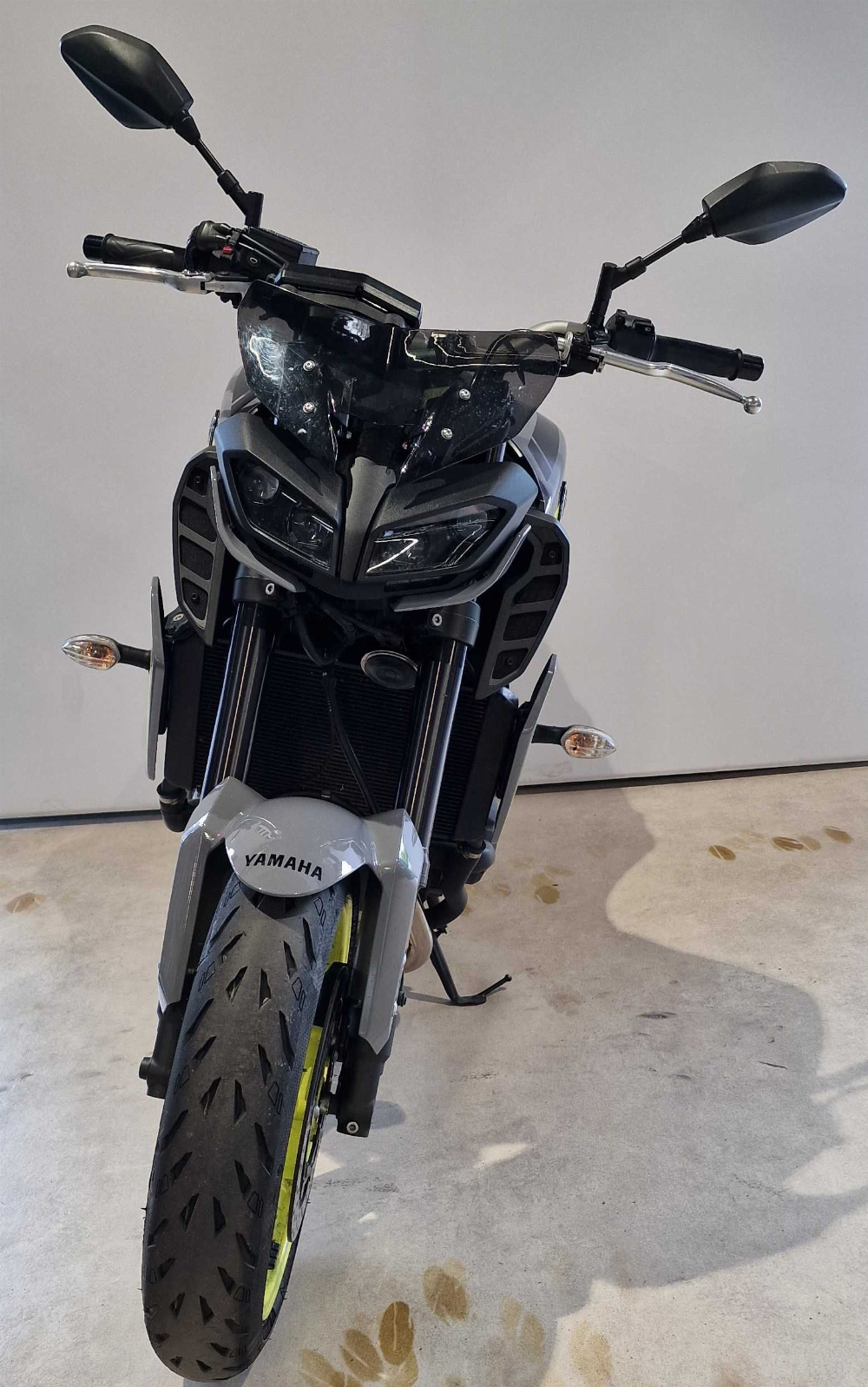 Yamaha MT-09 850 ABS 2017 vue avant