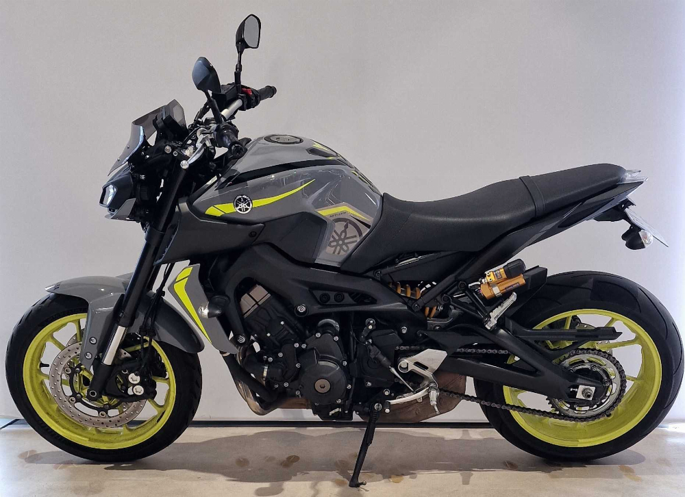 Yamaha MT-09 850 ABS 2017 vue gauche