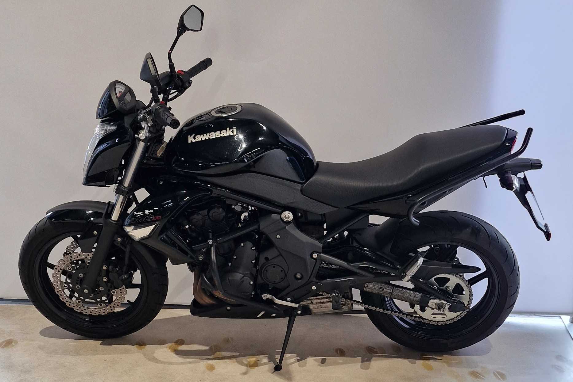 Kawasaki ER-6 N 2010 HD vue gauche