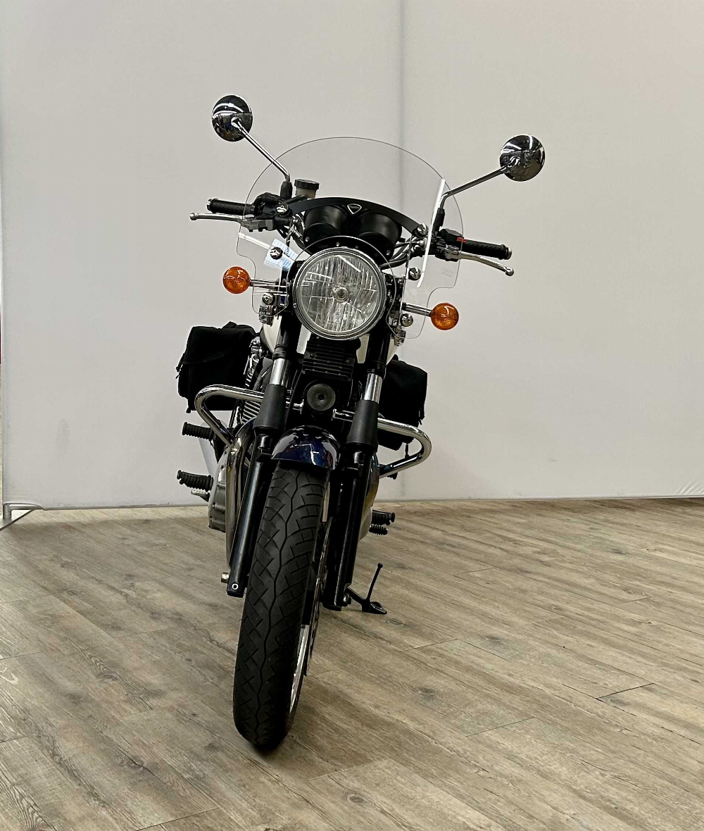 Triumph 865 Bonneville SE 2009 vue avant