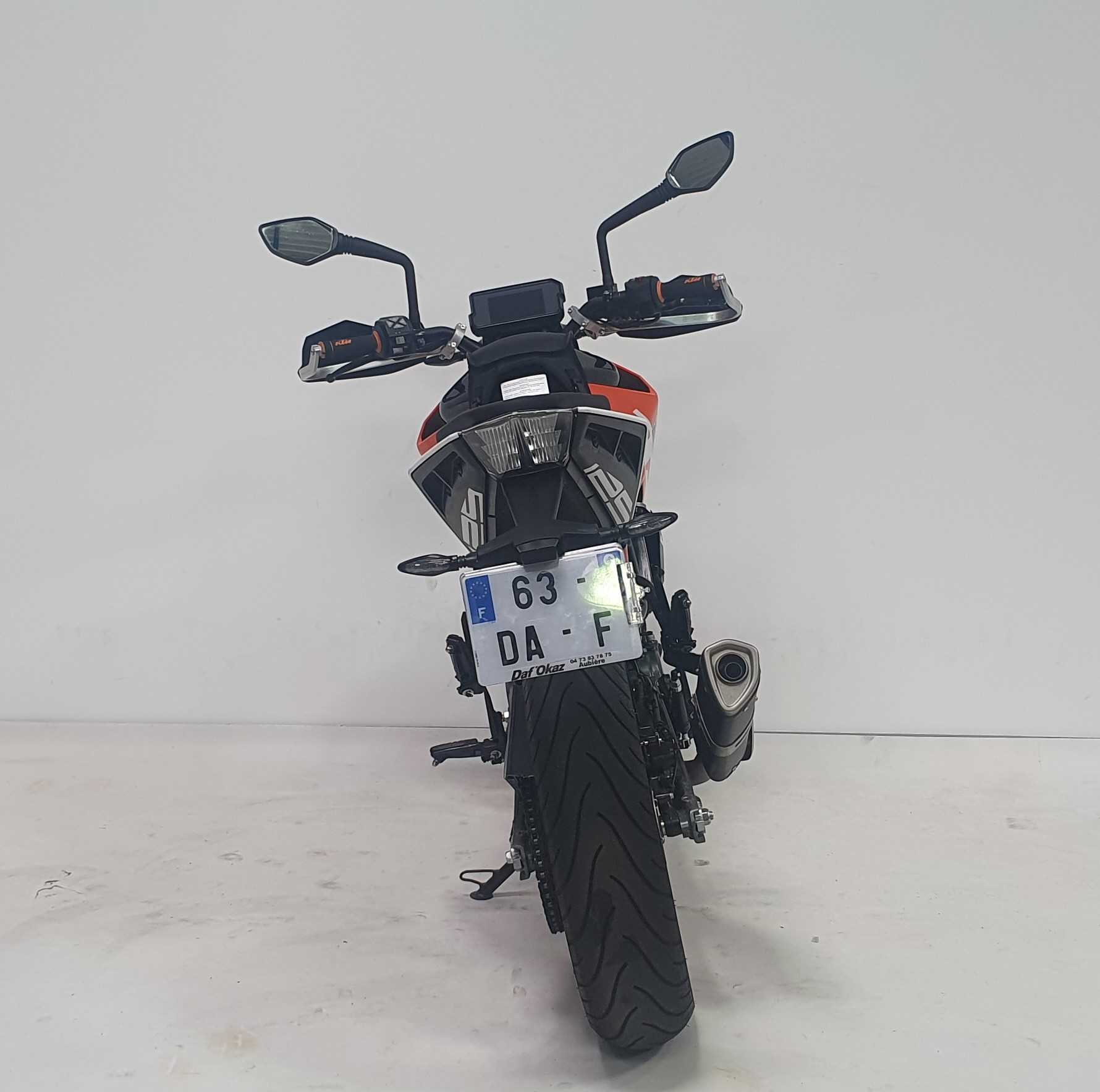 KTM 125 Duke 2020 HD vue arrière