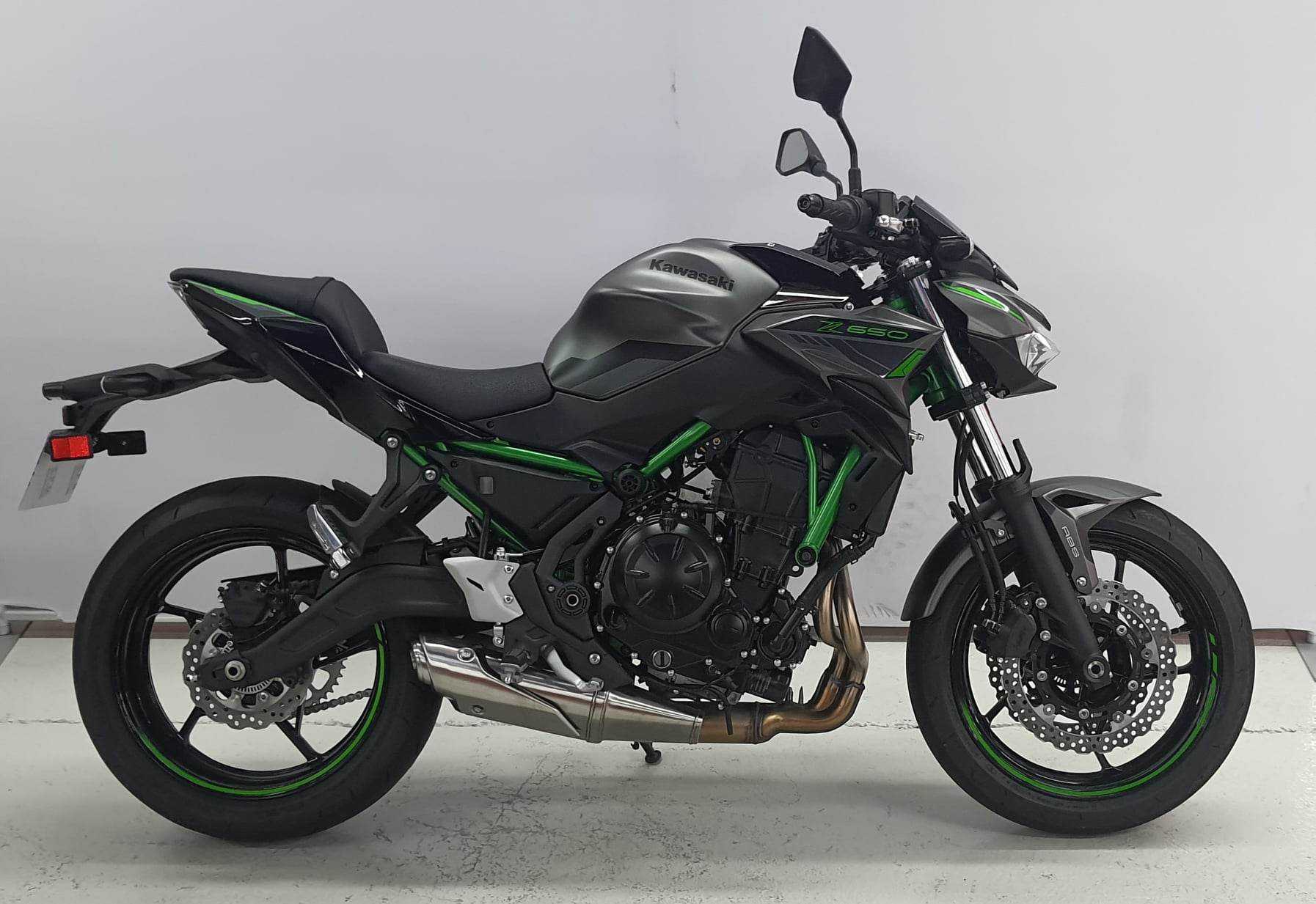 Kawasaki Z 650 2022 HD vue gauche