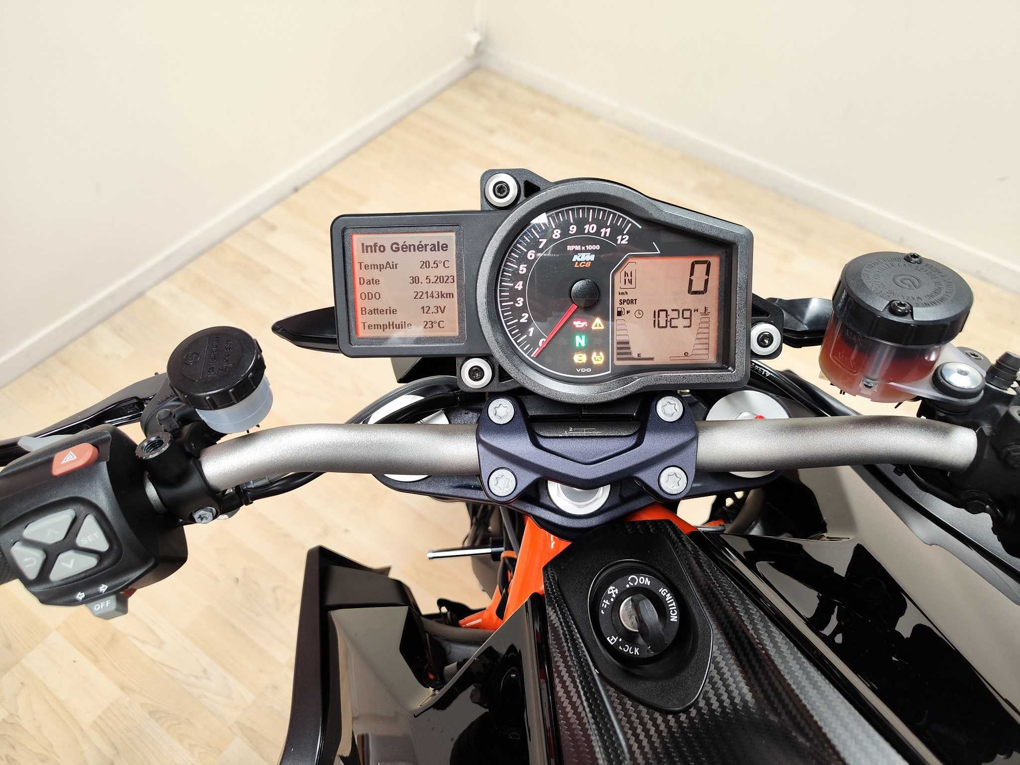 KTM 1290 Super Duke R 2015 HD vue gauche