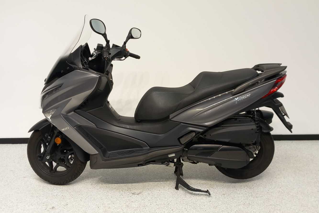 Kymco X-TOWN 300 2018 HD vue gauche