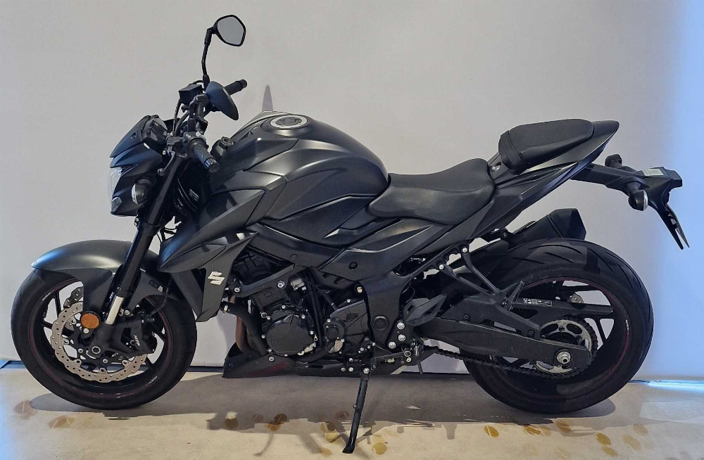 Suzuki GSX-S 750 2018 vue gauche