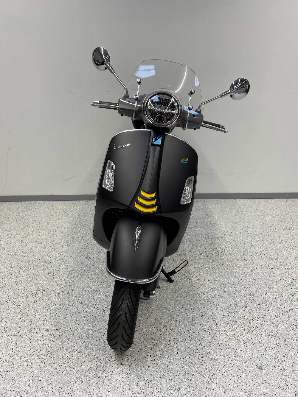 Piaggio VESPA GTS 2021 vue avant