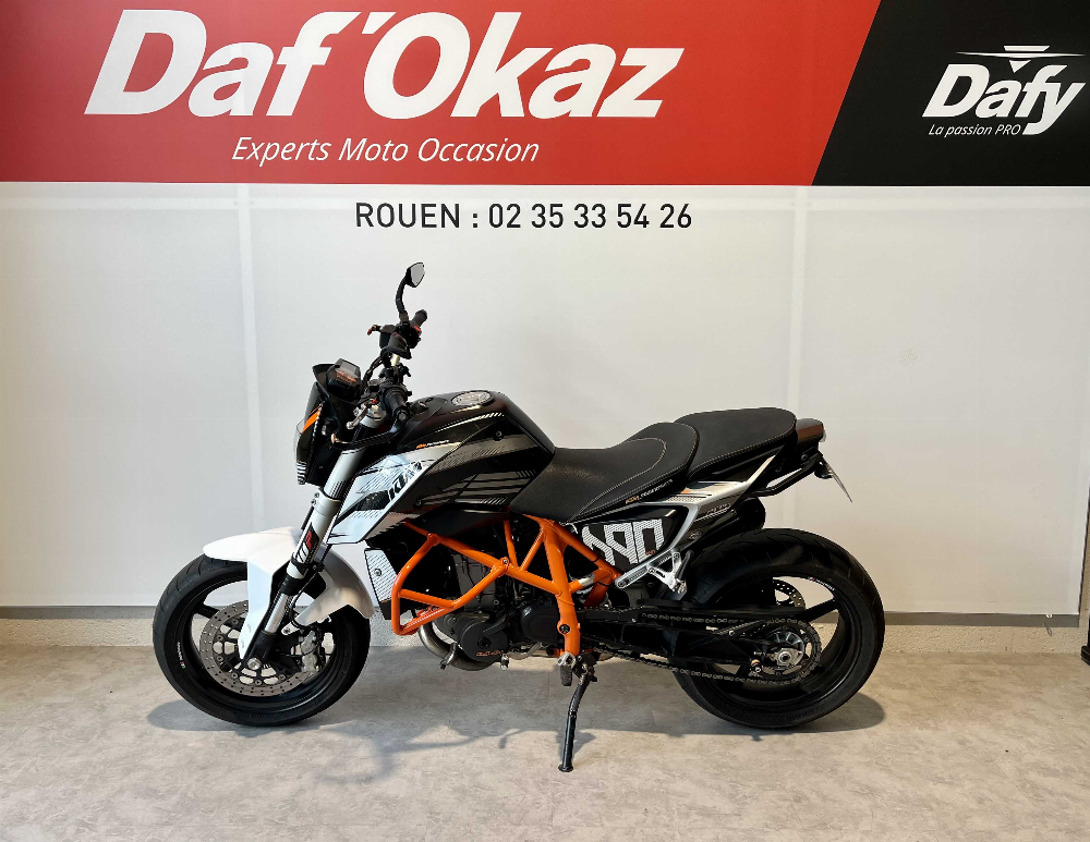 KTM 690 Duke 2013 vue gauche