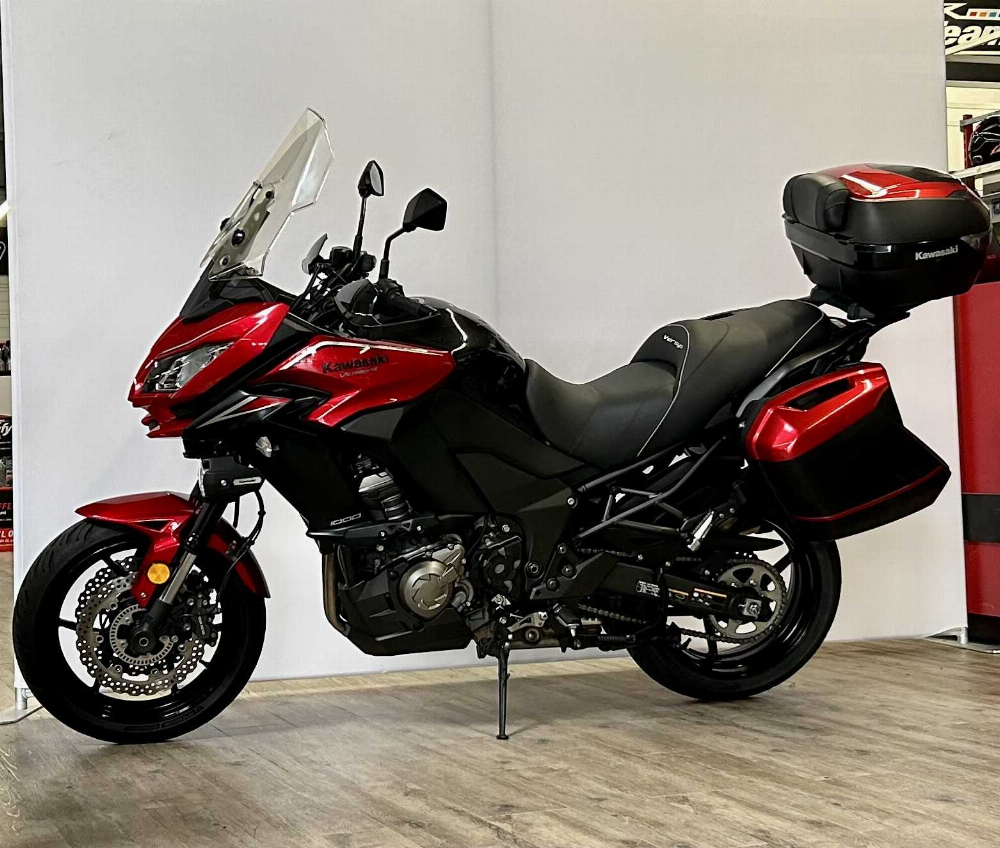 Kawasaki KLZ 1000 Versys Grand Tourer 2018 vue gauche