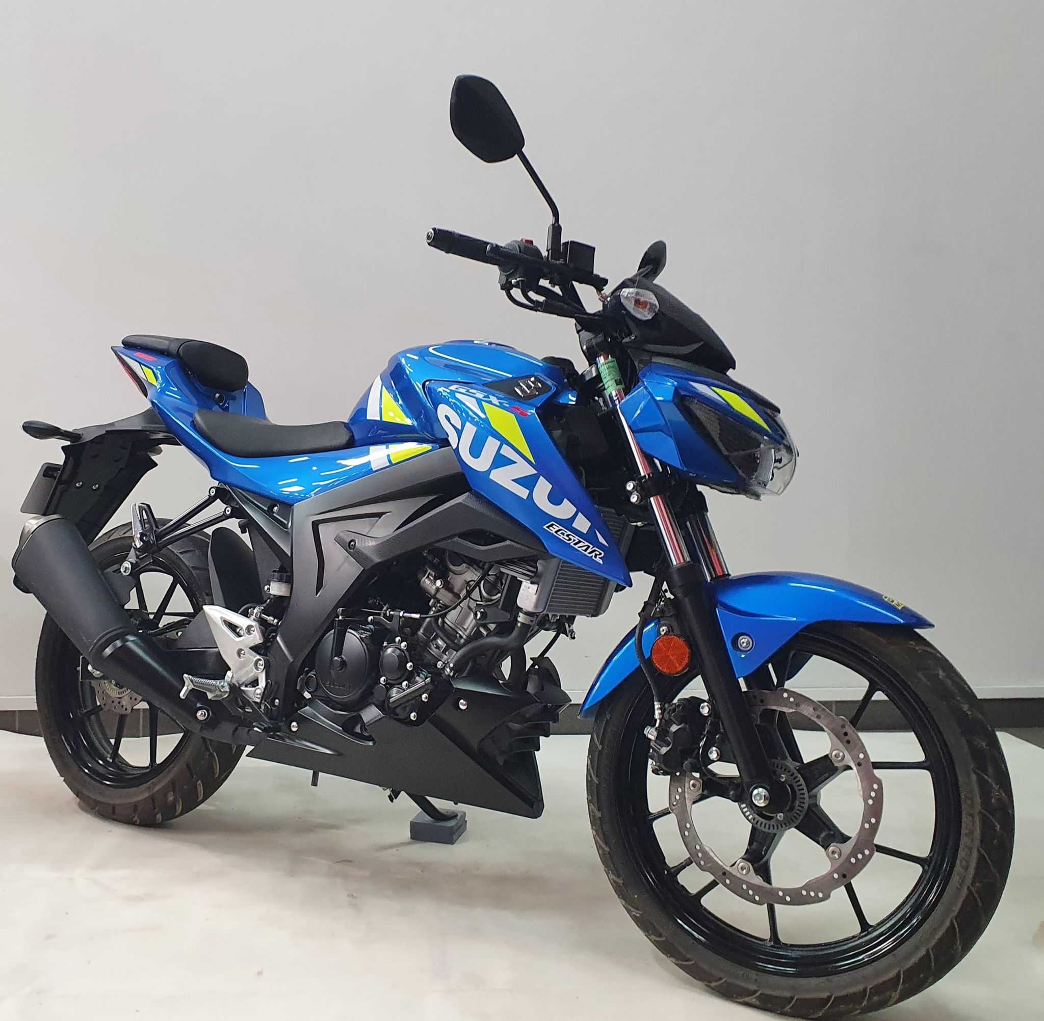 Suzuki GSX-S 125 2020 HD vue 3/4 droite