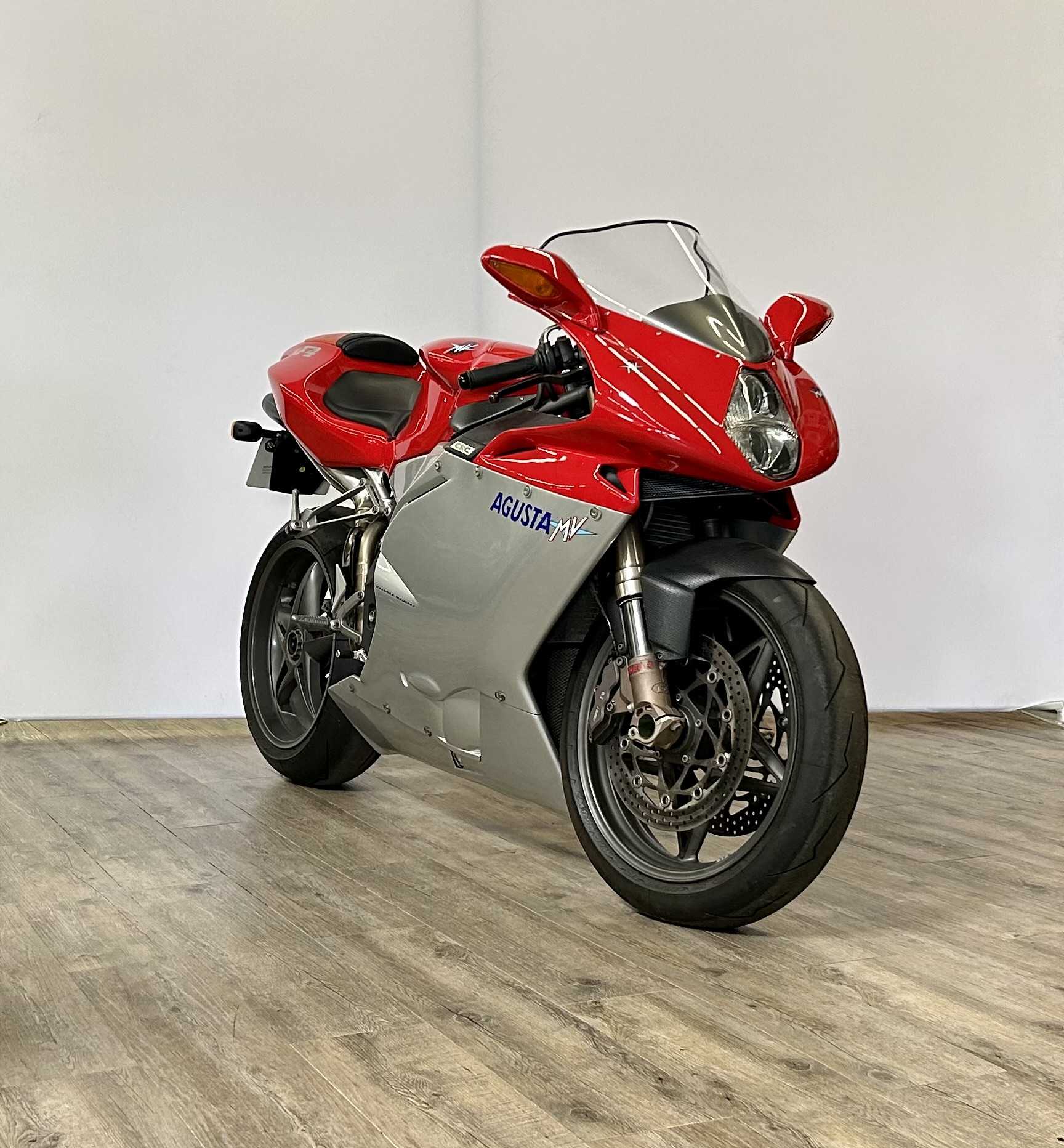 MV Agusta F401AB F4 2001 HD vue 3/4 droite