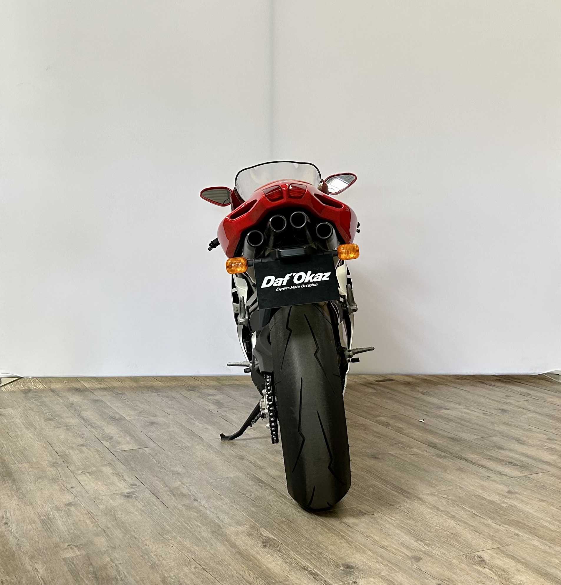 MV Agusta F401AB F4 2001 HD vue arrière