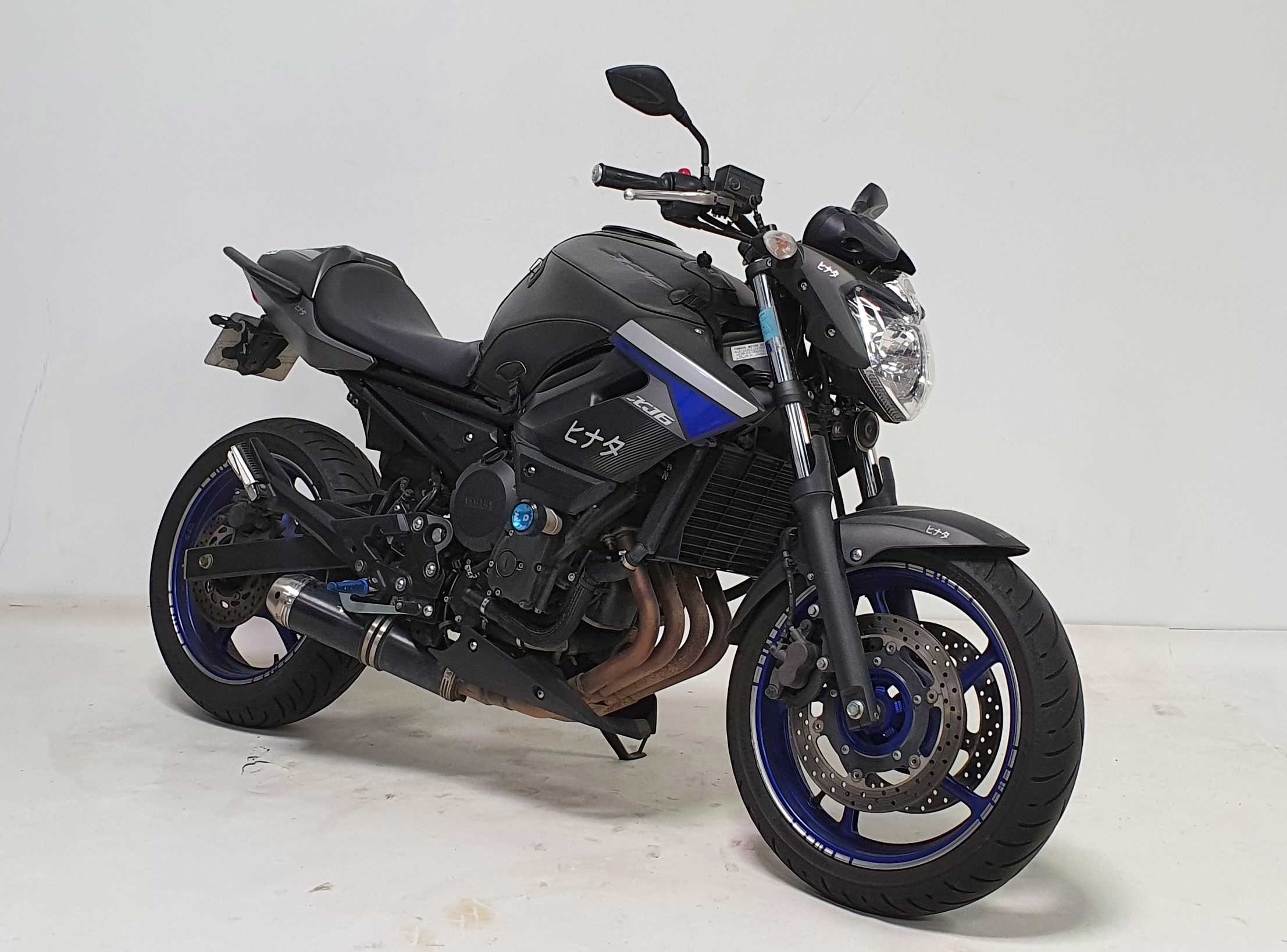 Yamaha XJ6 N 2013 HD vue 3/4 droite