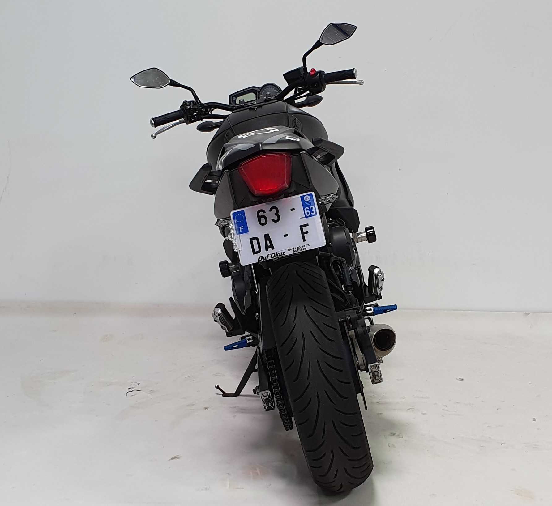 Yamaha XJ6 N 2013 HD vue arrière