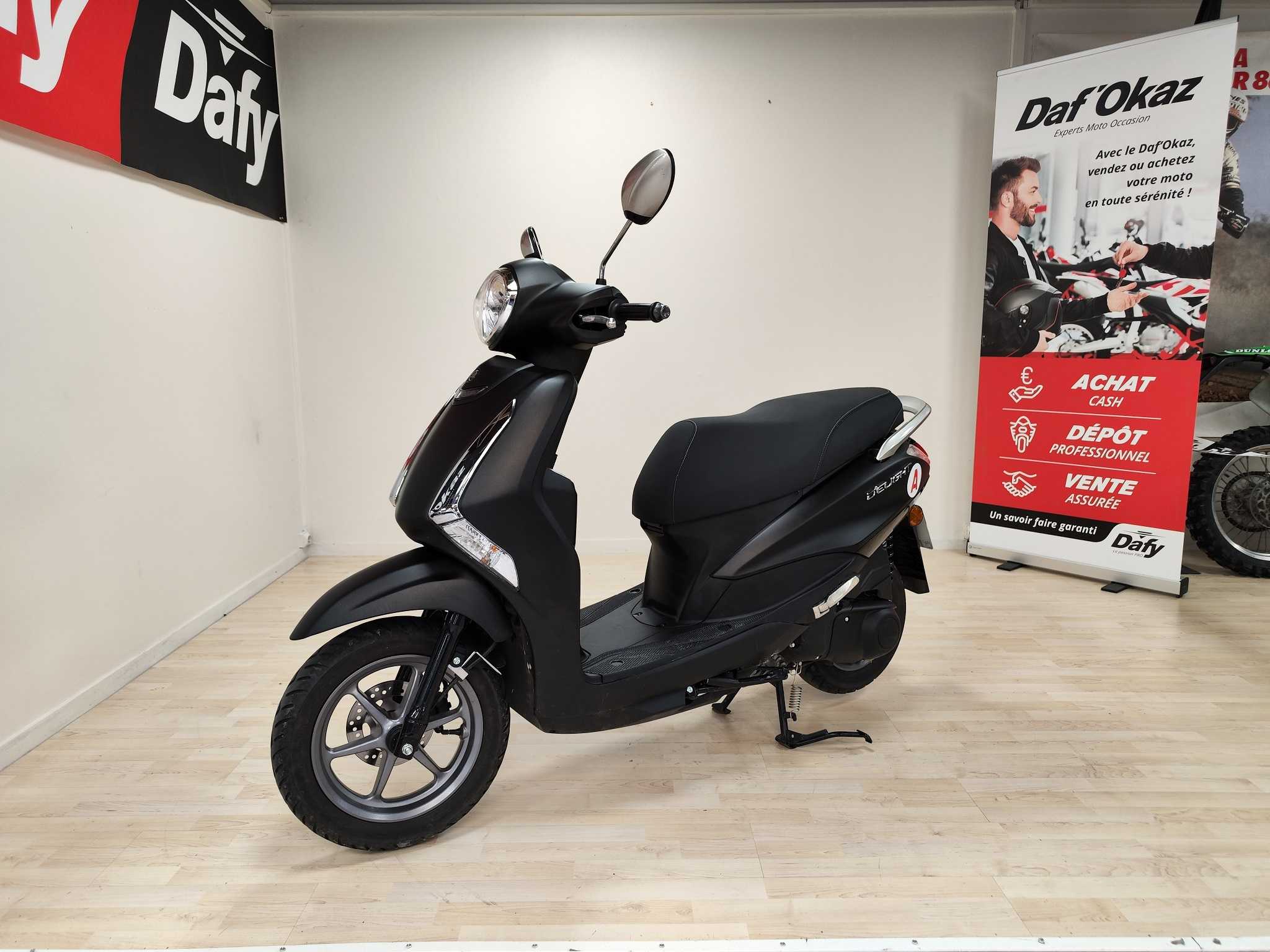 Yamaha LTS 125 C D'elight 2022 HD vue avant
