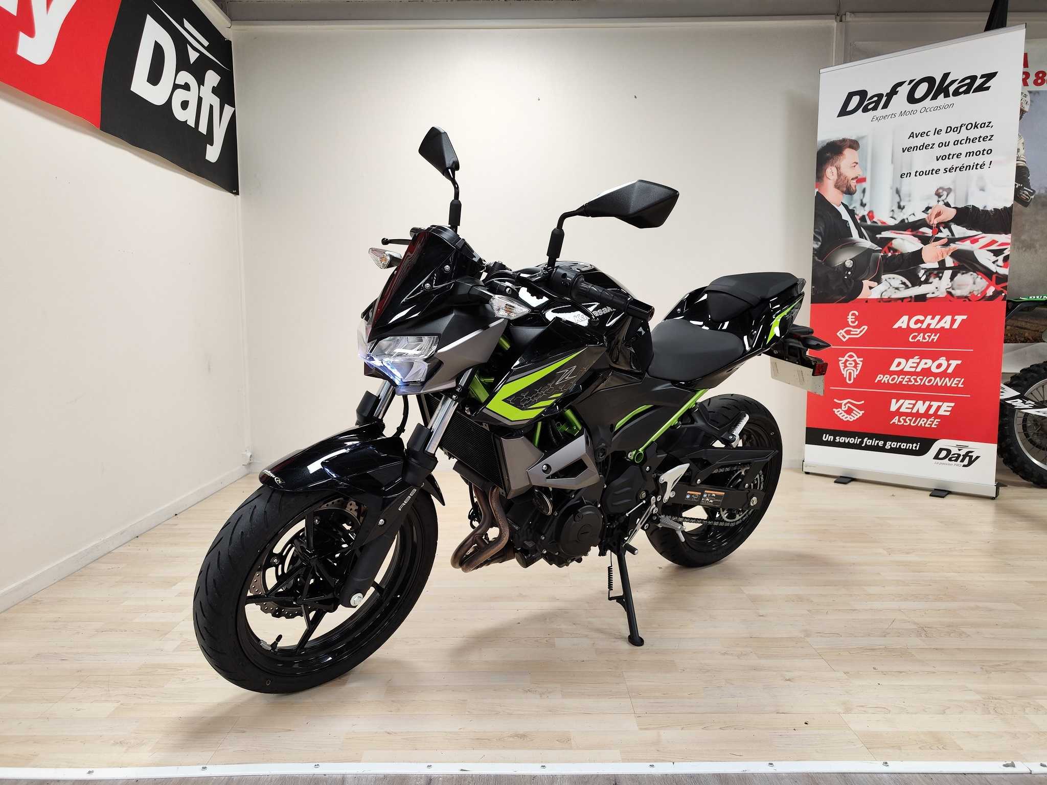 Kawasaki Z 400 2019 HD vue avant