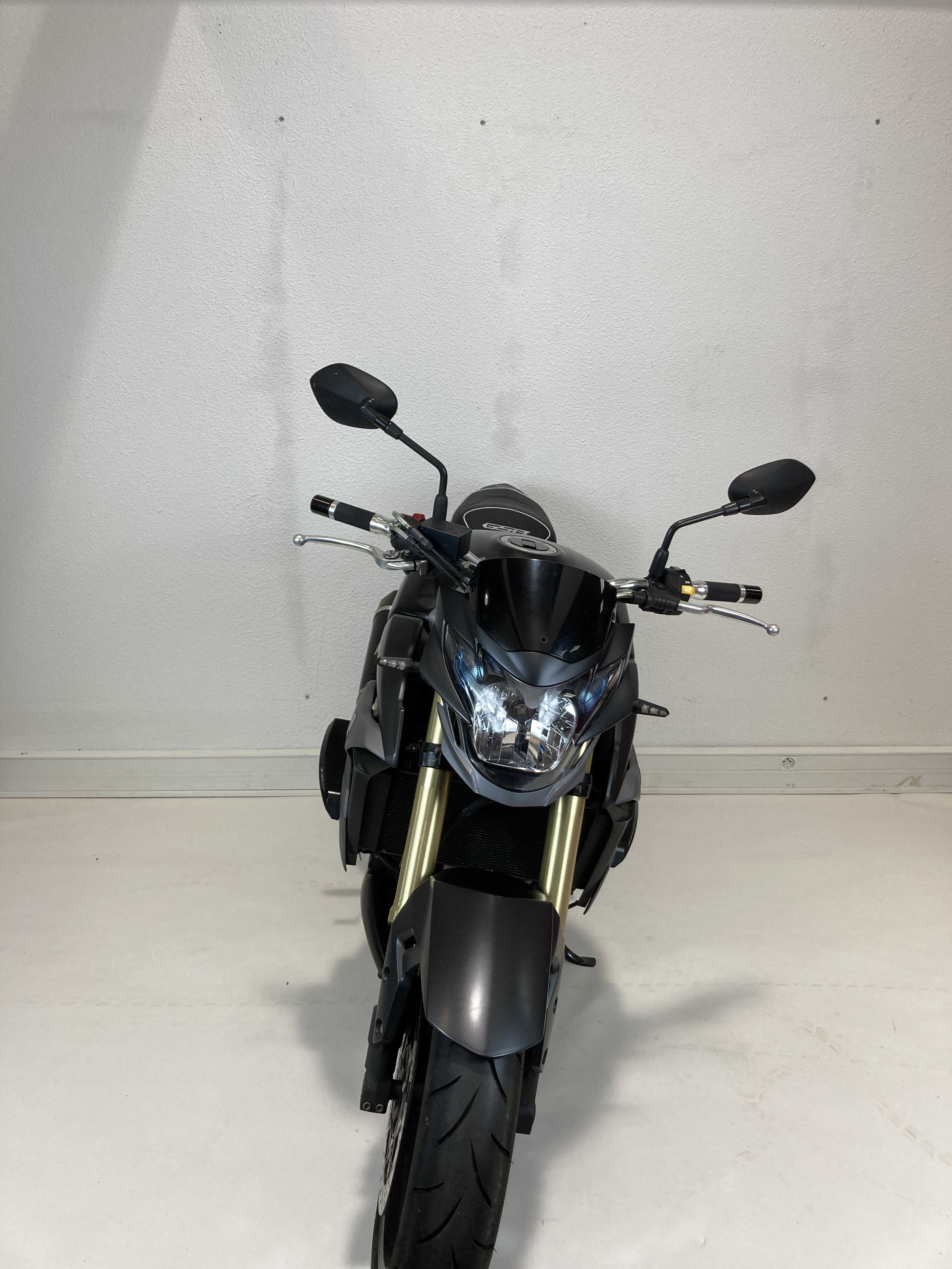 Suzuki GSR 750  ABS 2014 HD vue avant