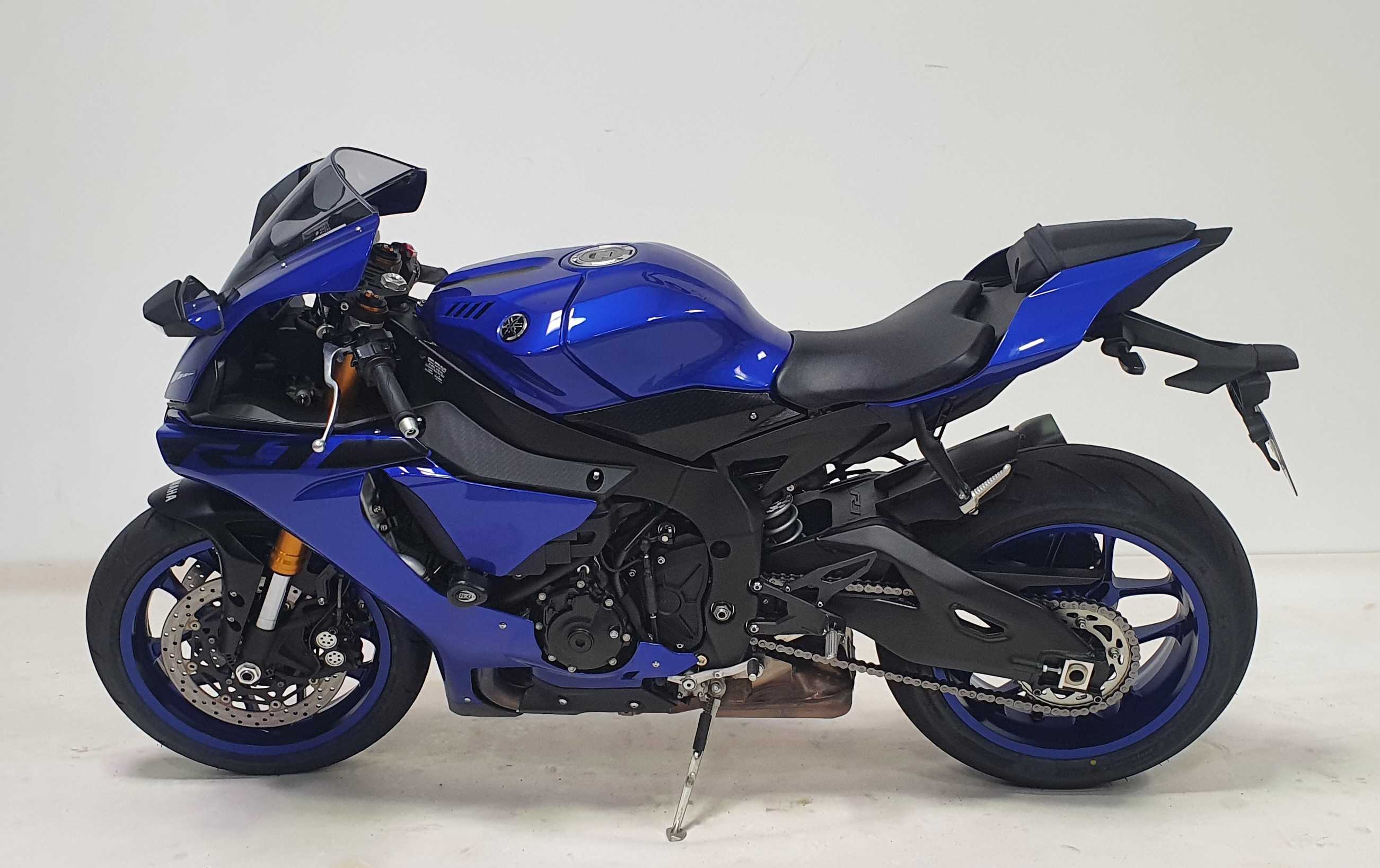 Yamaha YZF 1000 R1 2018 HD vue gauche