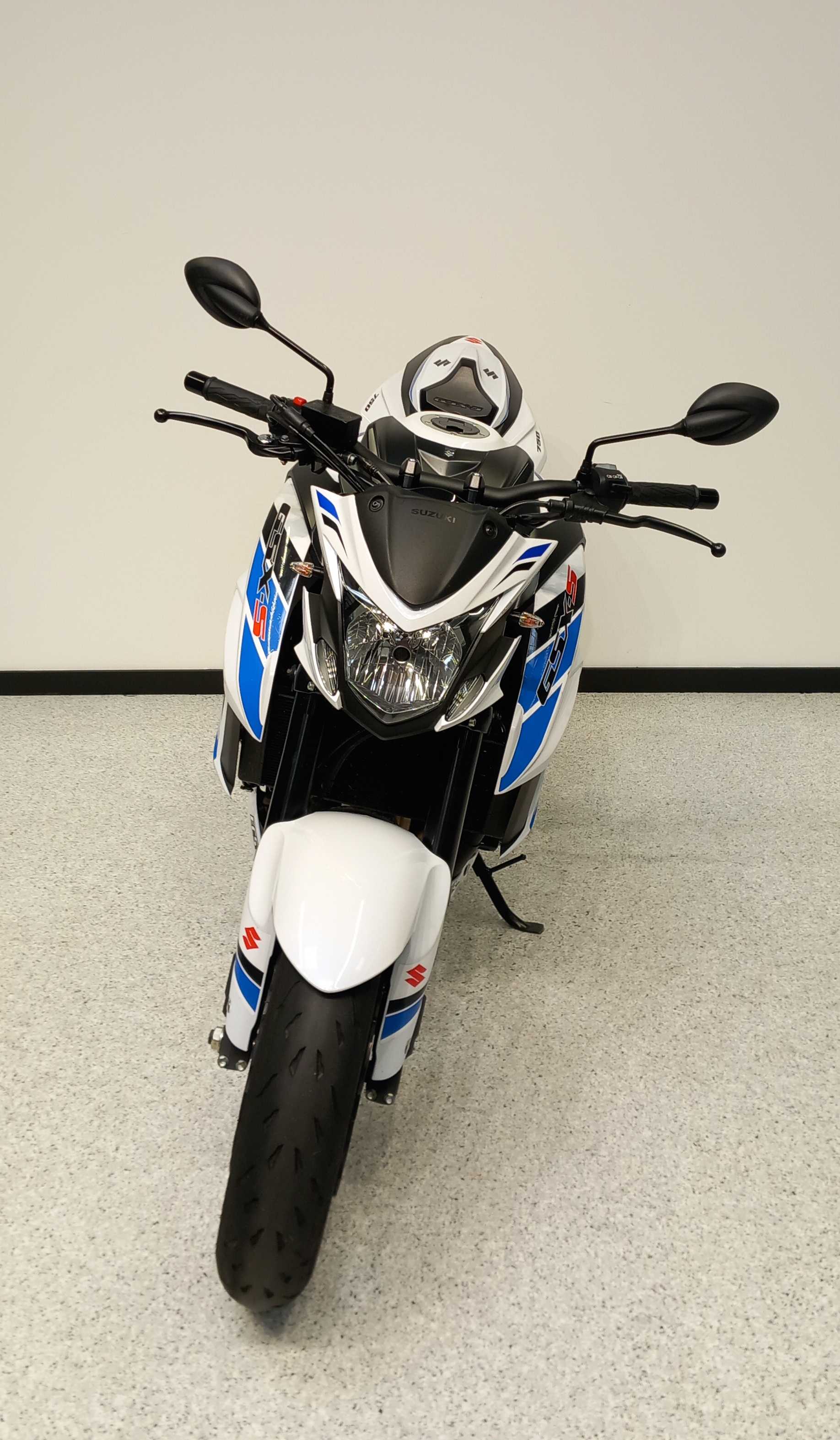 Suzuki GSX-S 750 Edition Moto GP 2019 HD vue avant