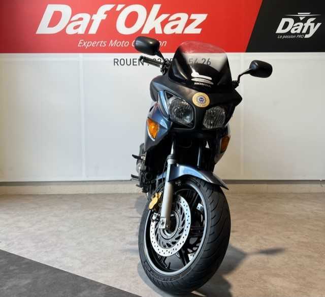 Honda CBF 600 S ABS 2004 HD vue avant