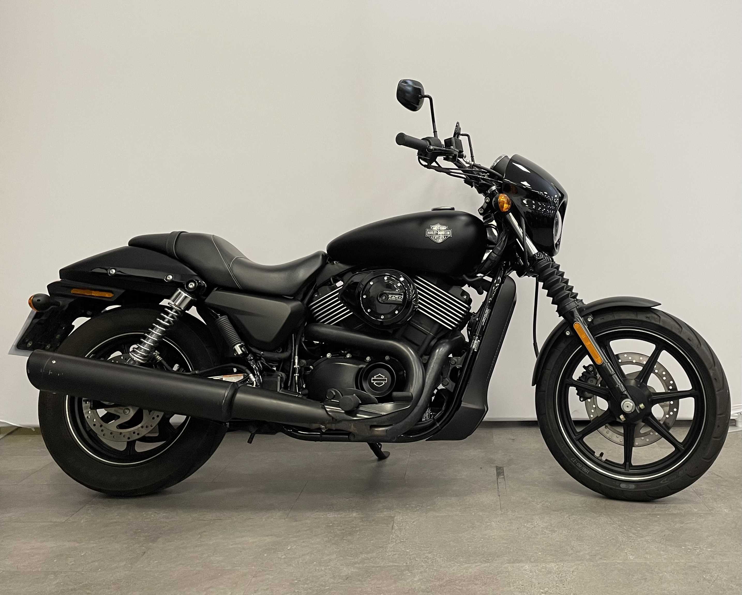 Harley-Davidson STREET 750 2015 HD vue 3/4 droite