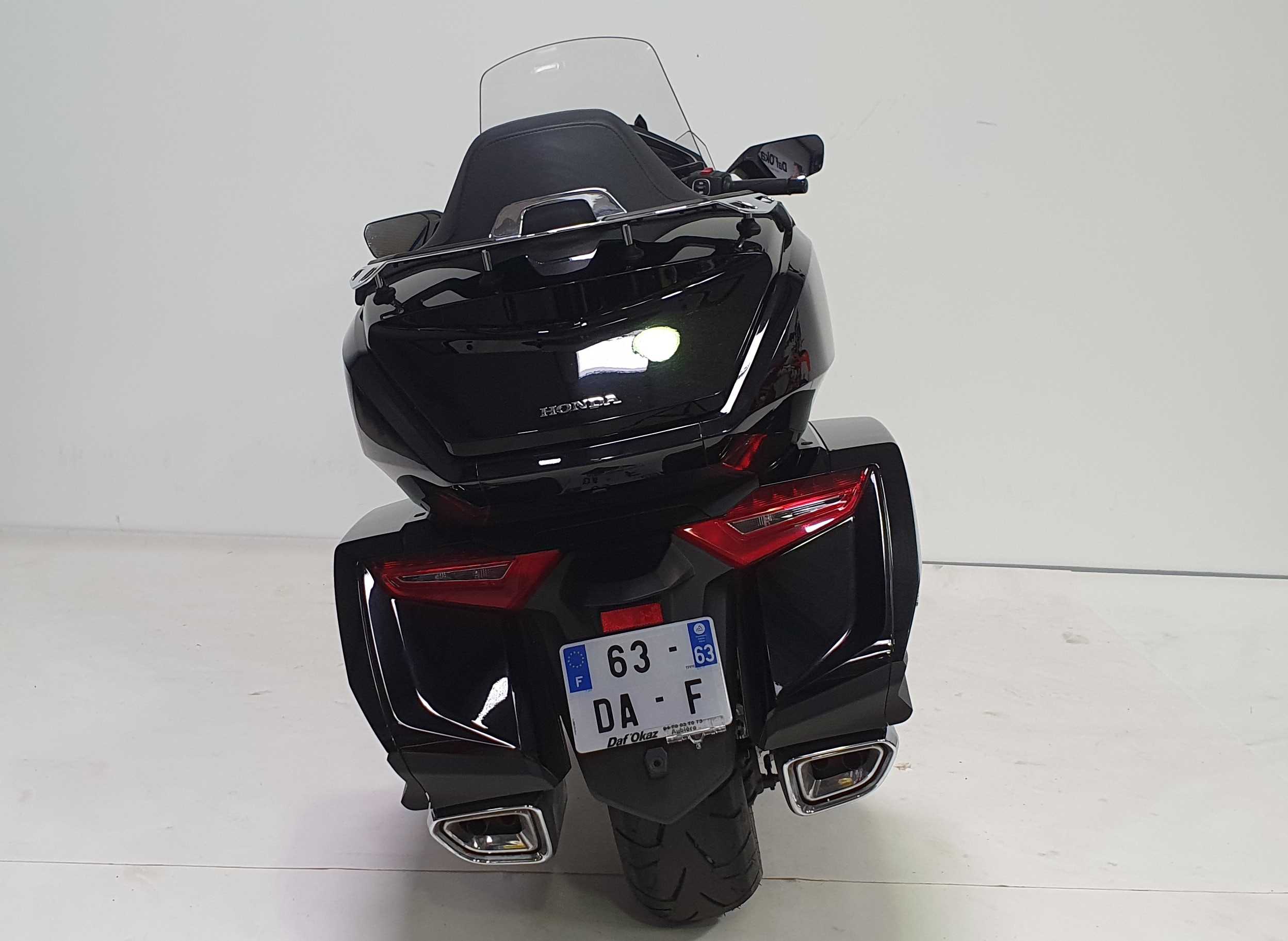 Honda GL 1800 Goldwing Tour 2019 HD vue arrière