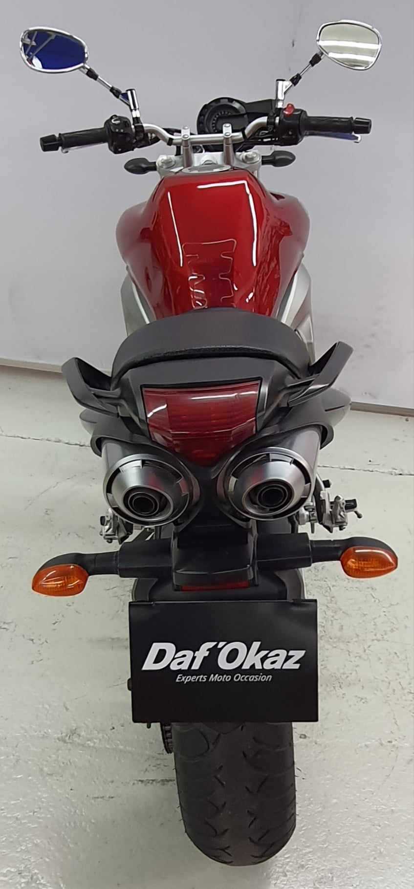 Yamaha FZ6 N 2004 HD vue arrière