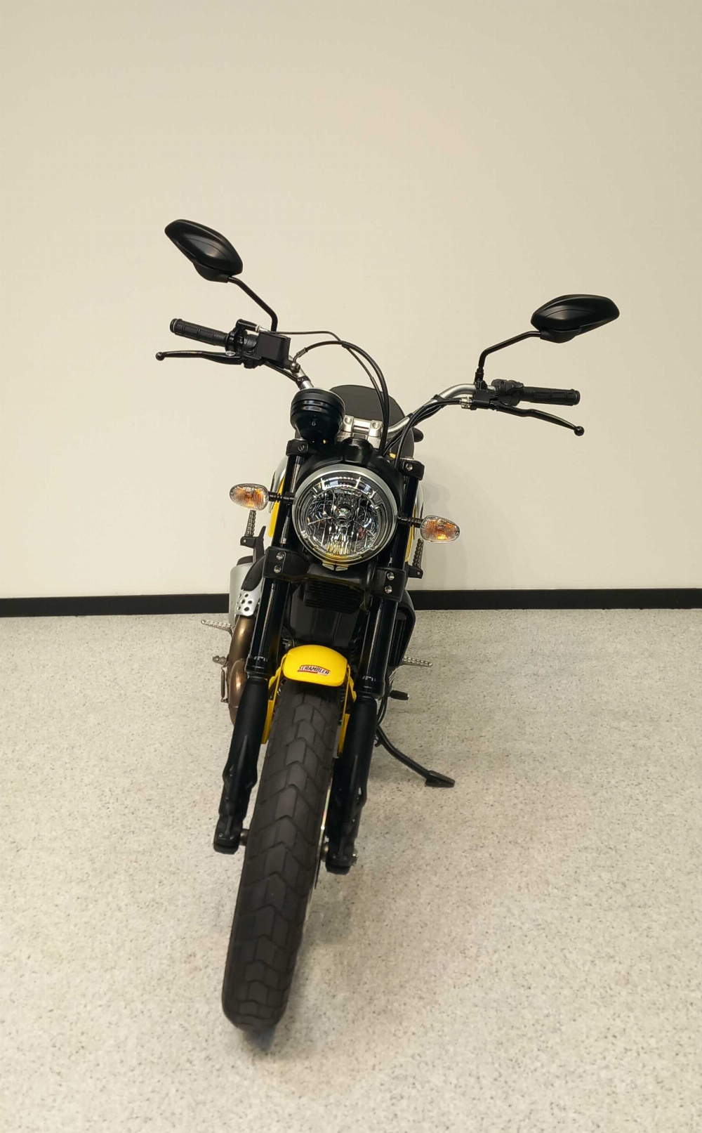Ducati 800 Scrambler Classic 2015 vue avant